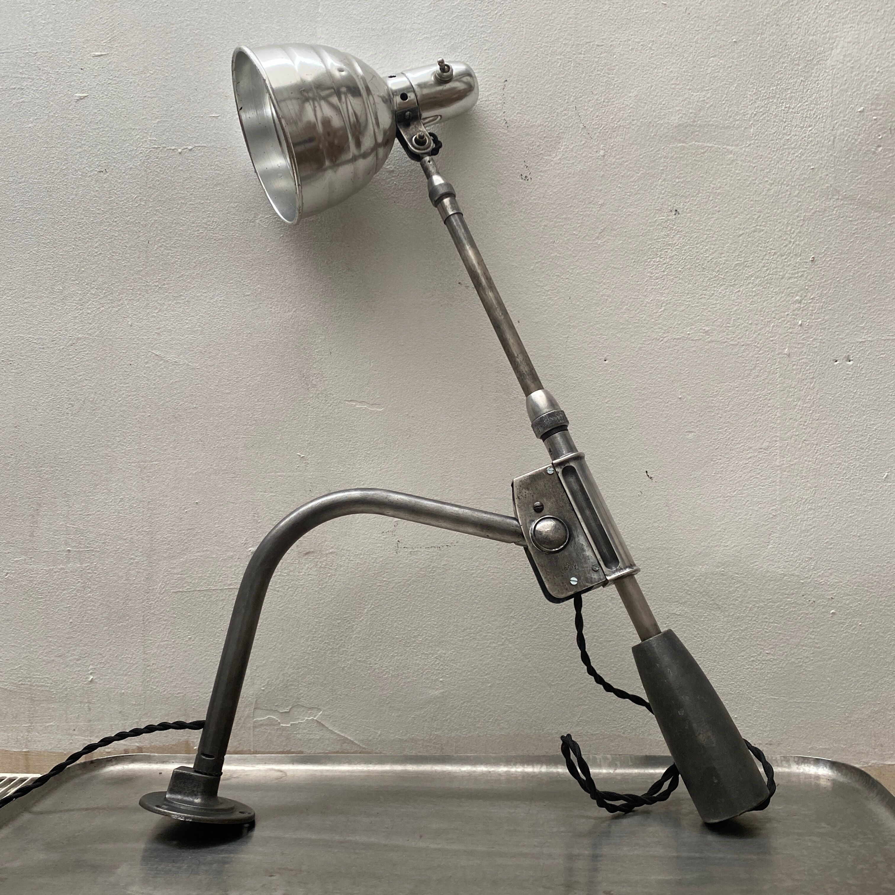 Industrial counterweight wall light from Solère