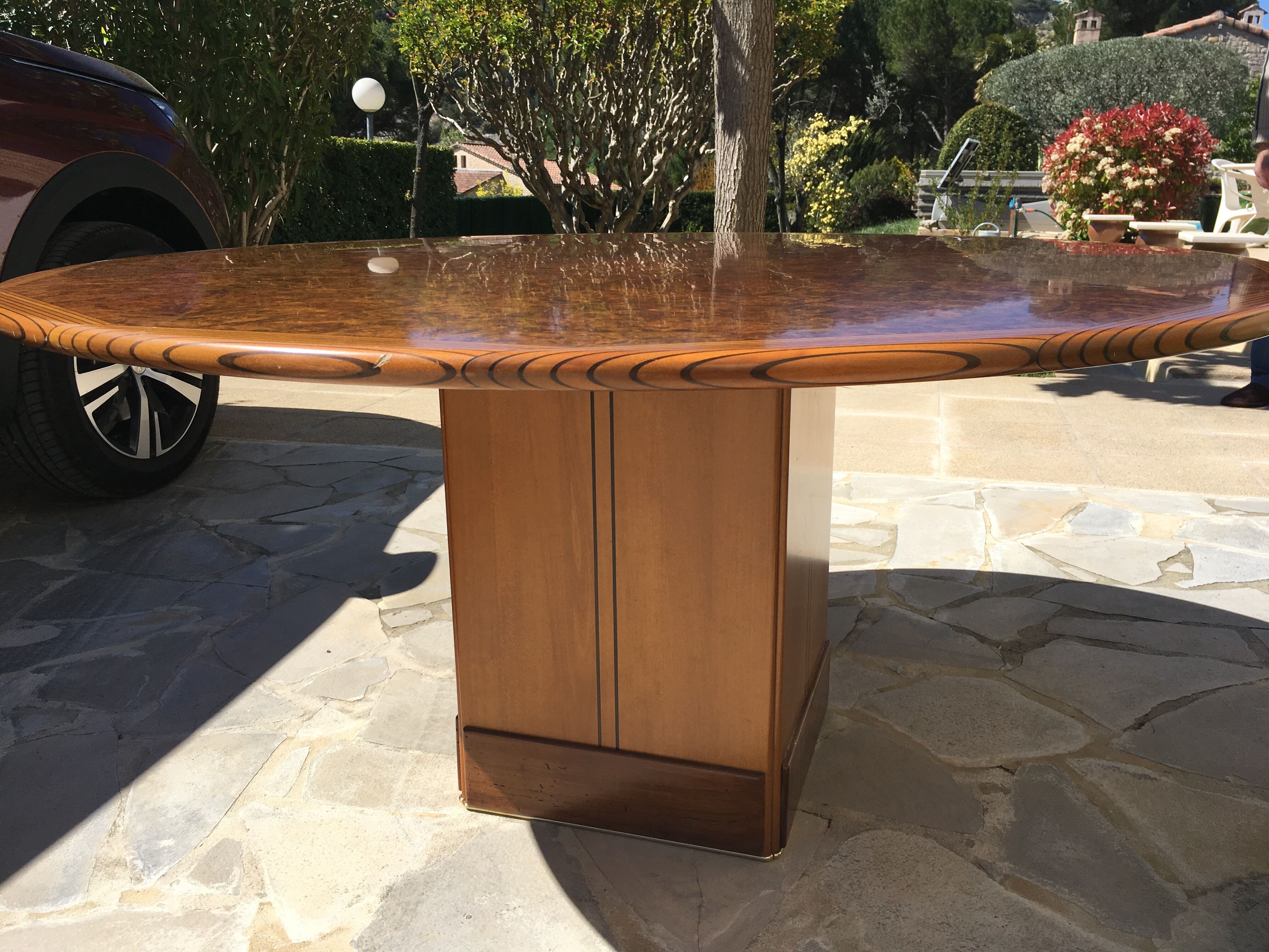 Round table by Tobia and Afra Scarpa Artona edition
