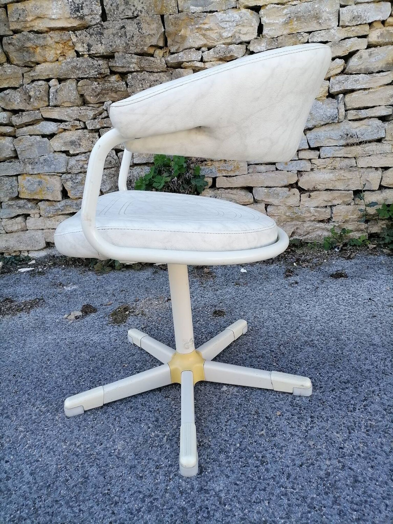 Vintage barber chair suite
