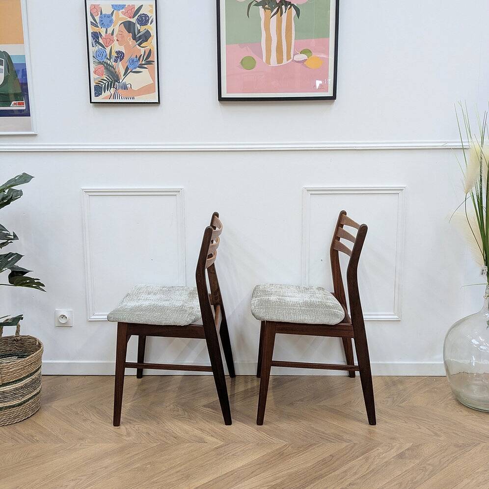 2 minimalist vintage Scandinavian chairs
