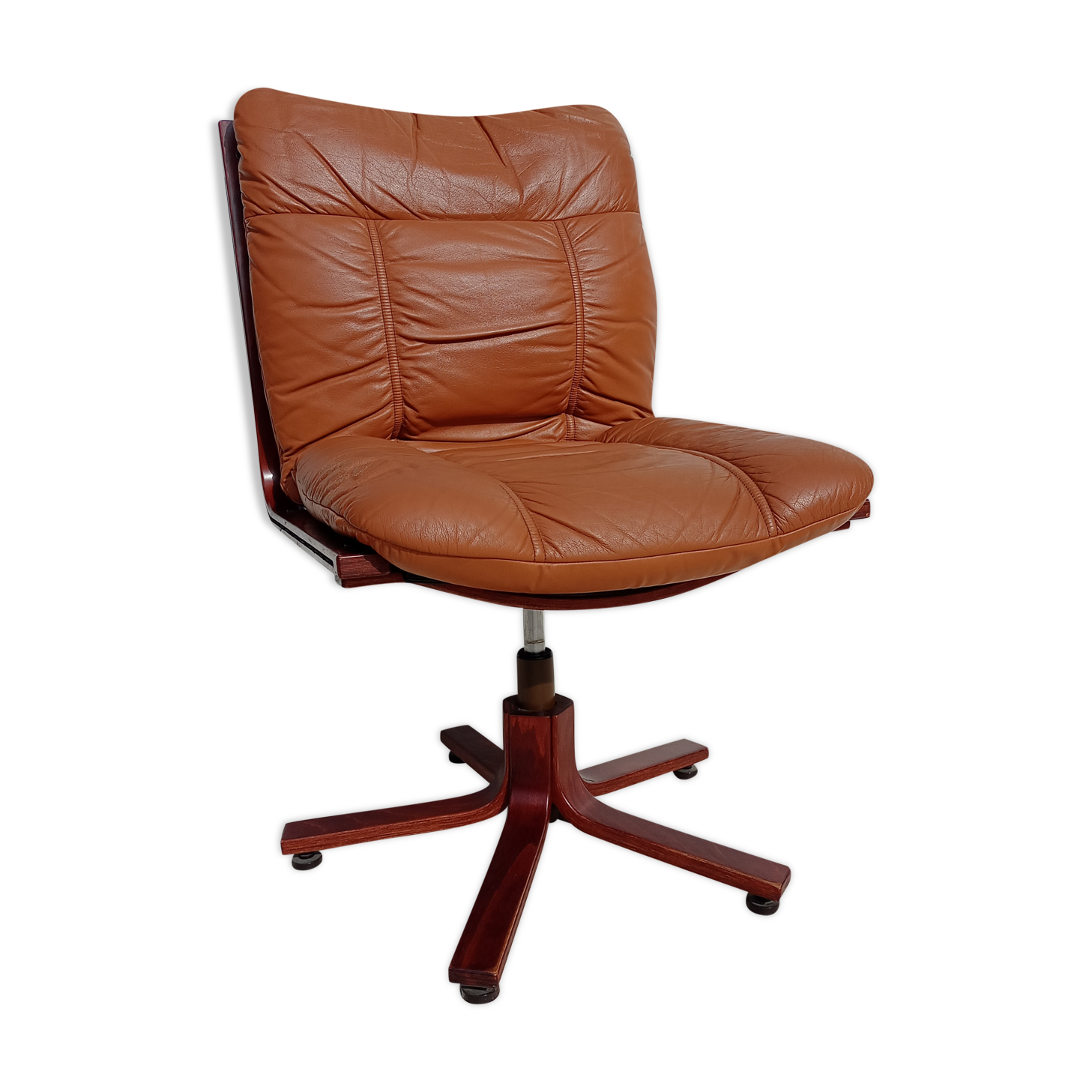 Scandinavian leather office chair Wesnofa