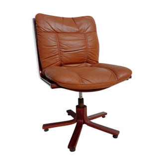 Scandinavian leather office chair Wesnofa