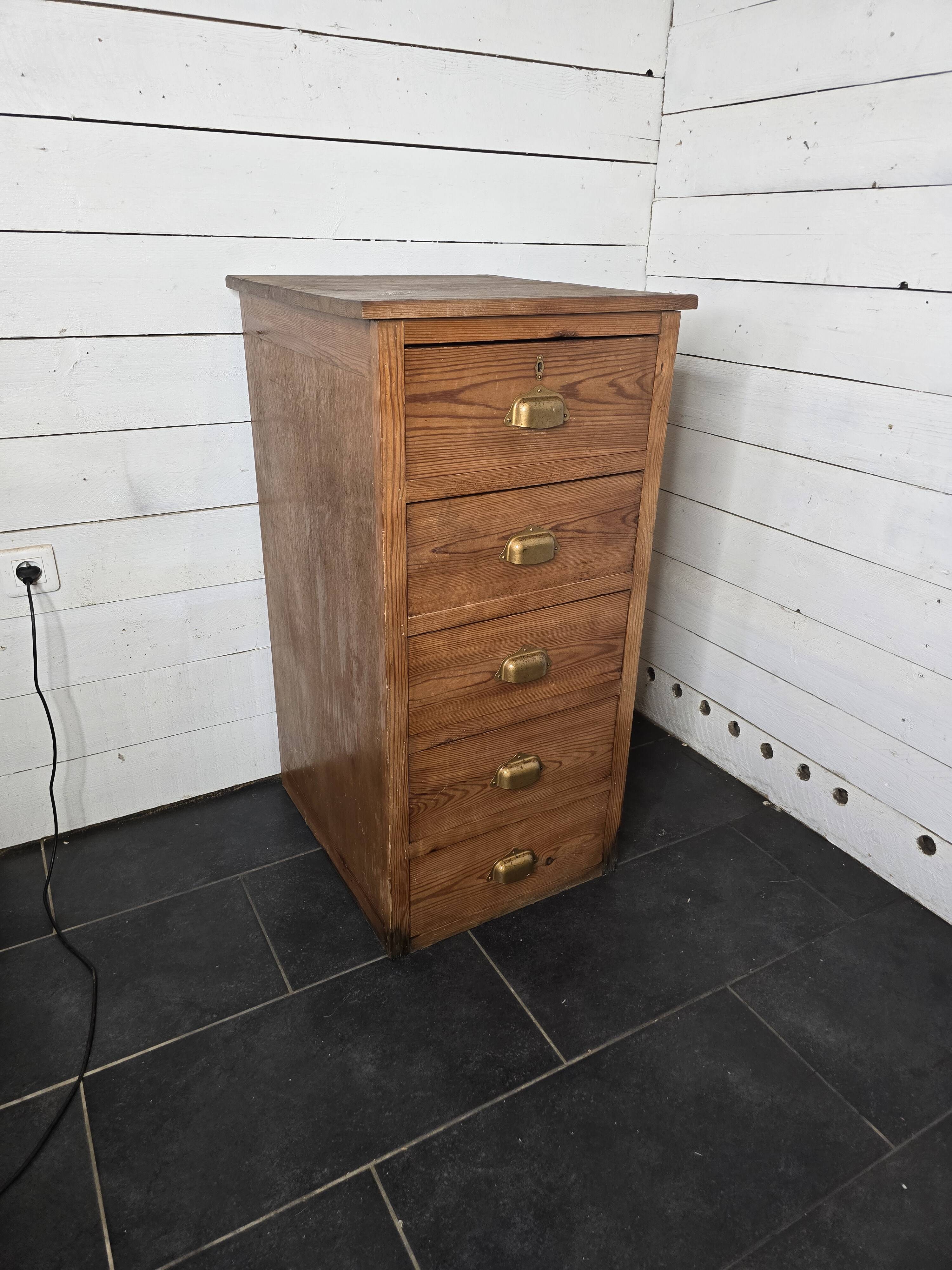Craft cabinet with 4 drawers