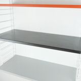 Tomado shelf
