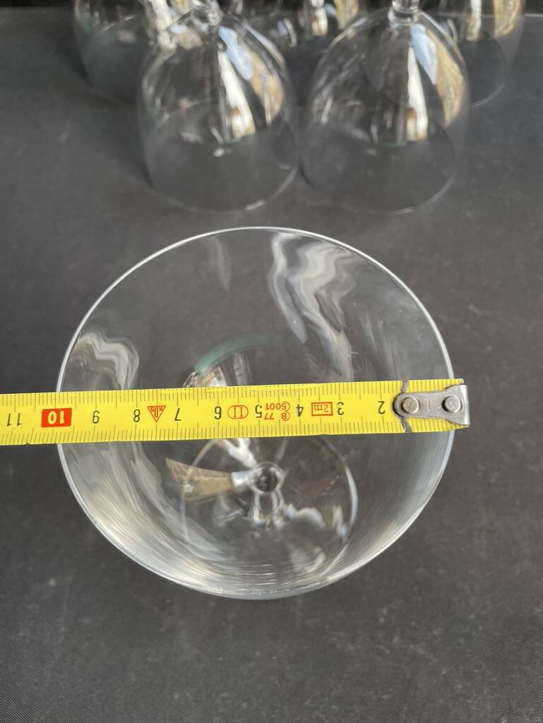 6 large glasses in light blown crystal