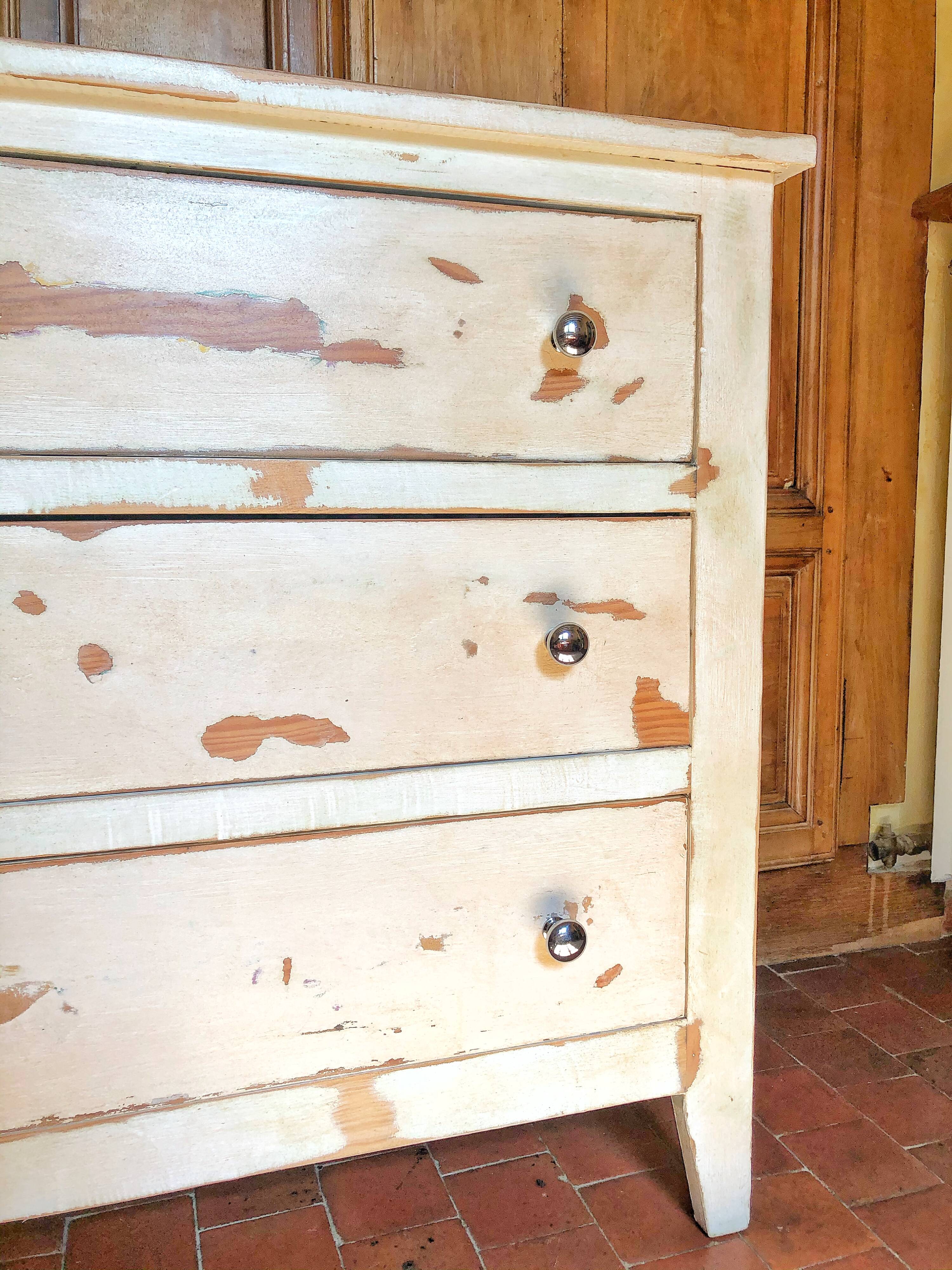 Patinated chest of drawers
