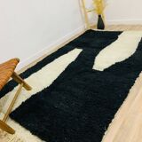 Traditional handmade woolen white-black rug 250cmx150cm
