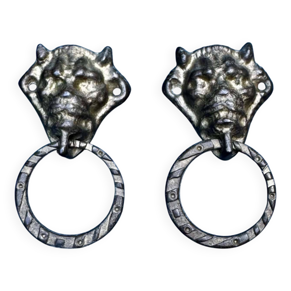 Paire de poignées de tiroir en bronze diable Art Nouveau