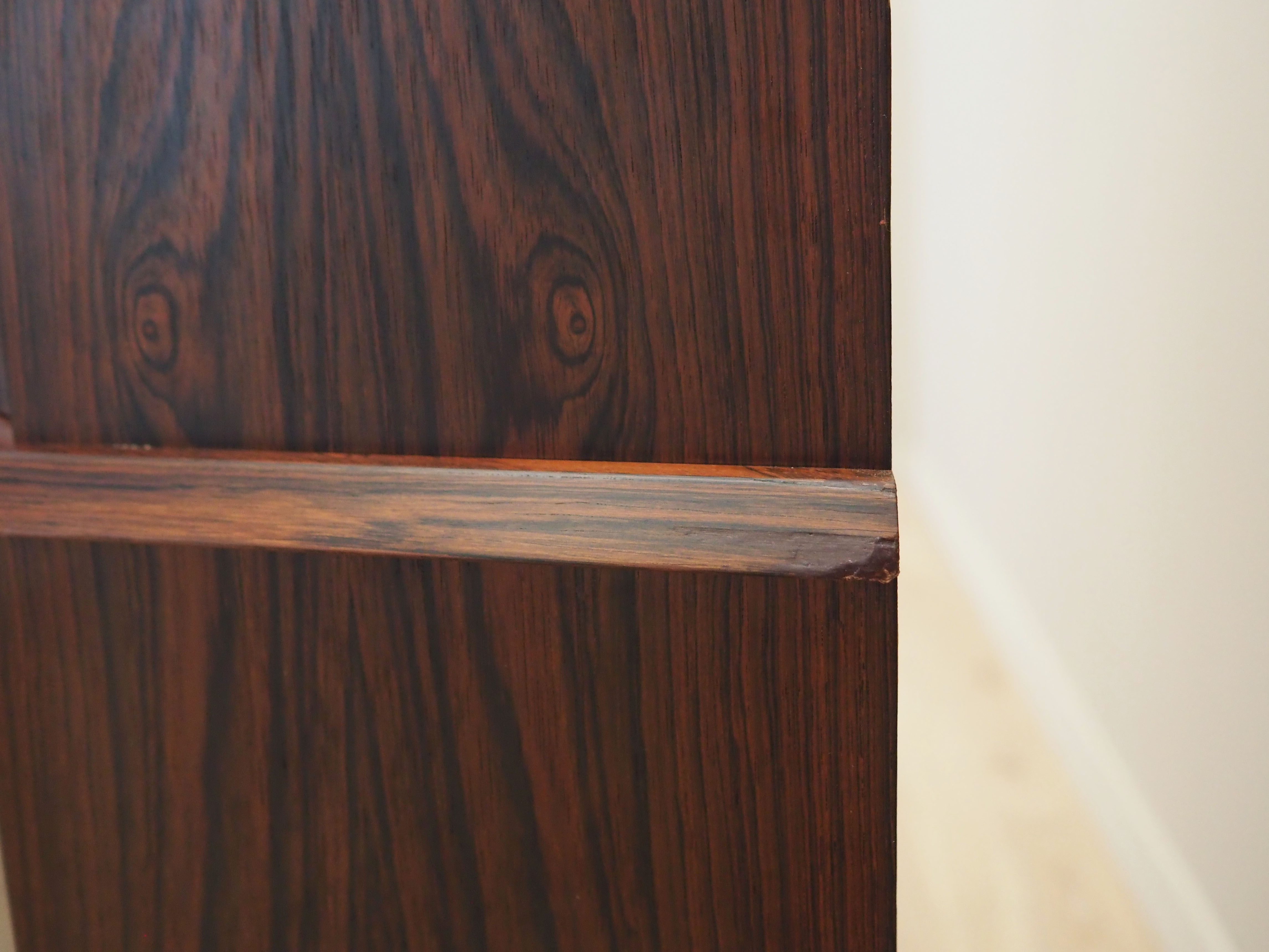 Armoire d’angle en palissandre, design danois, années 1970, production: Danemark