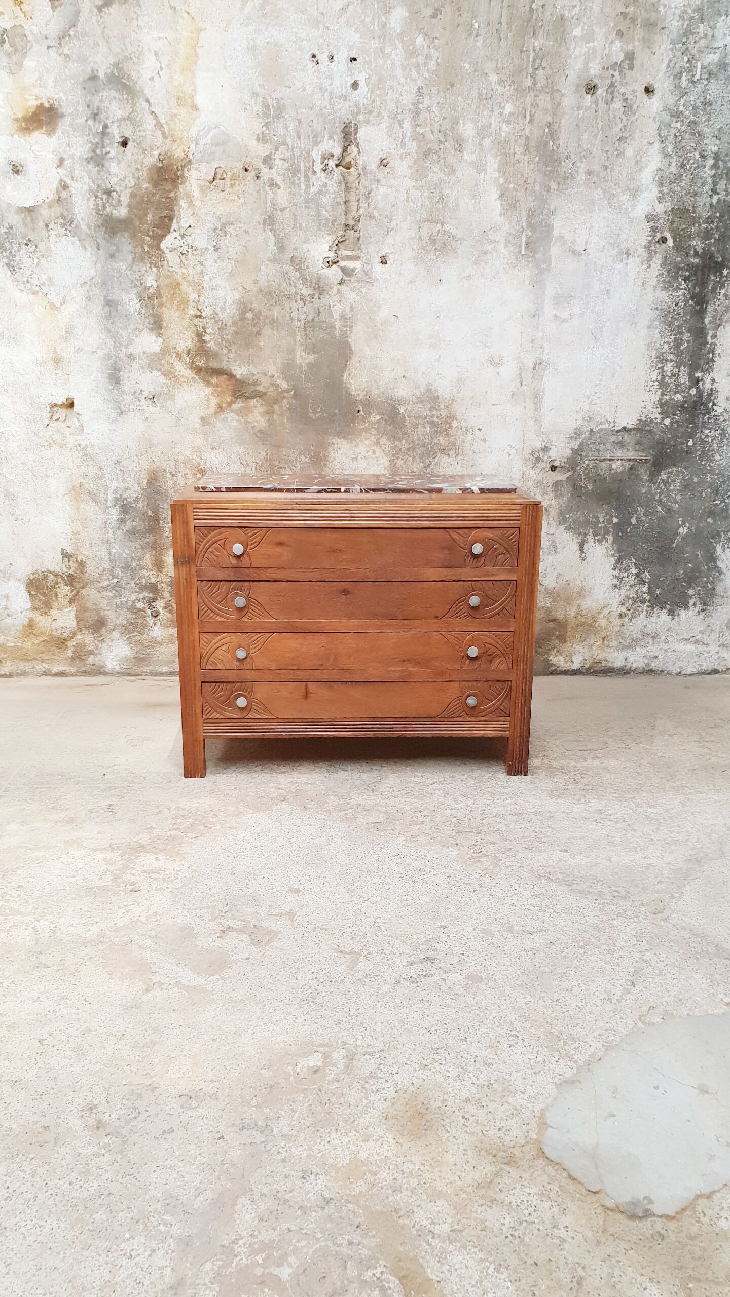 Commode vintage