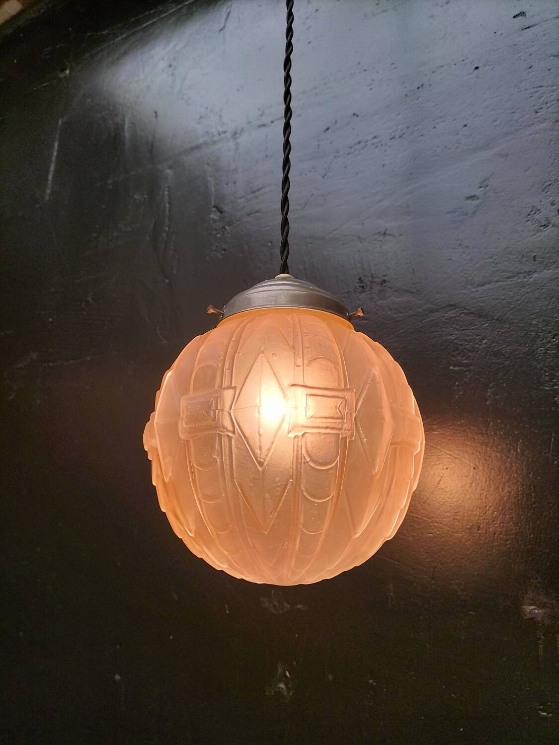 Art Deco glass suspension