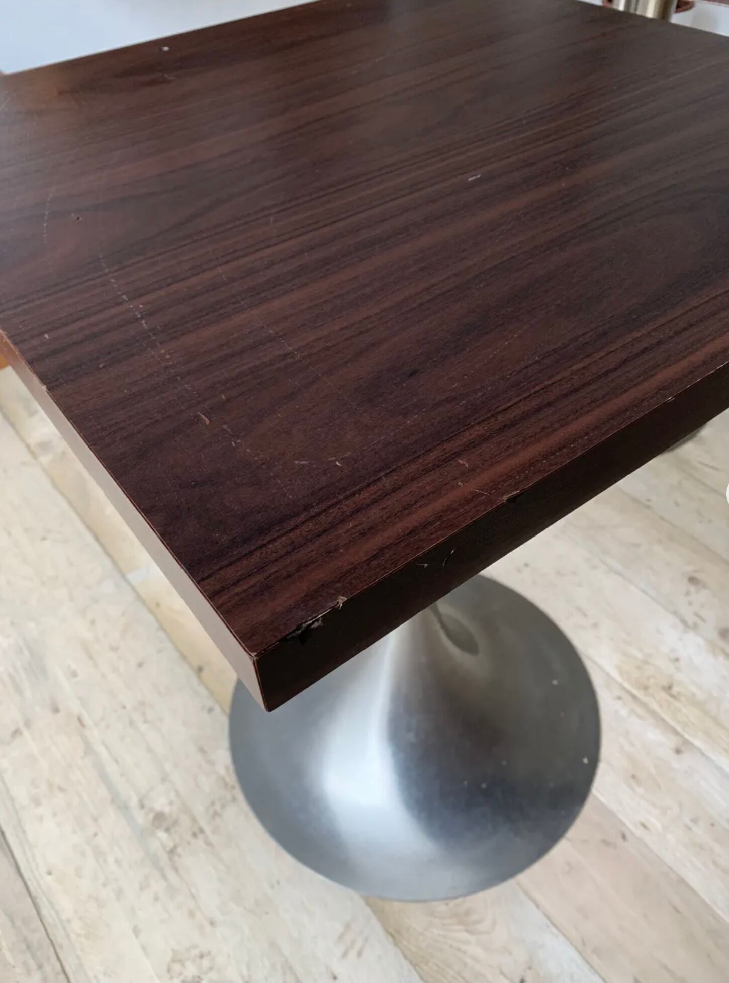 Lot of 6 tables bistros foot tulips