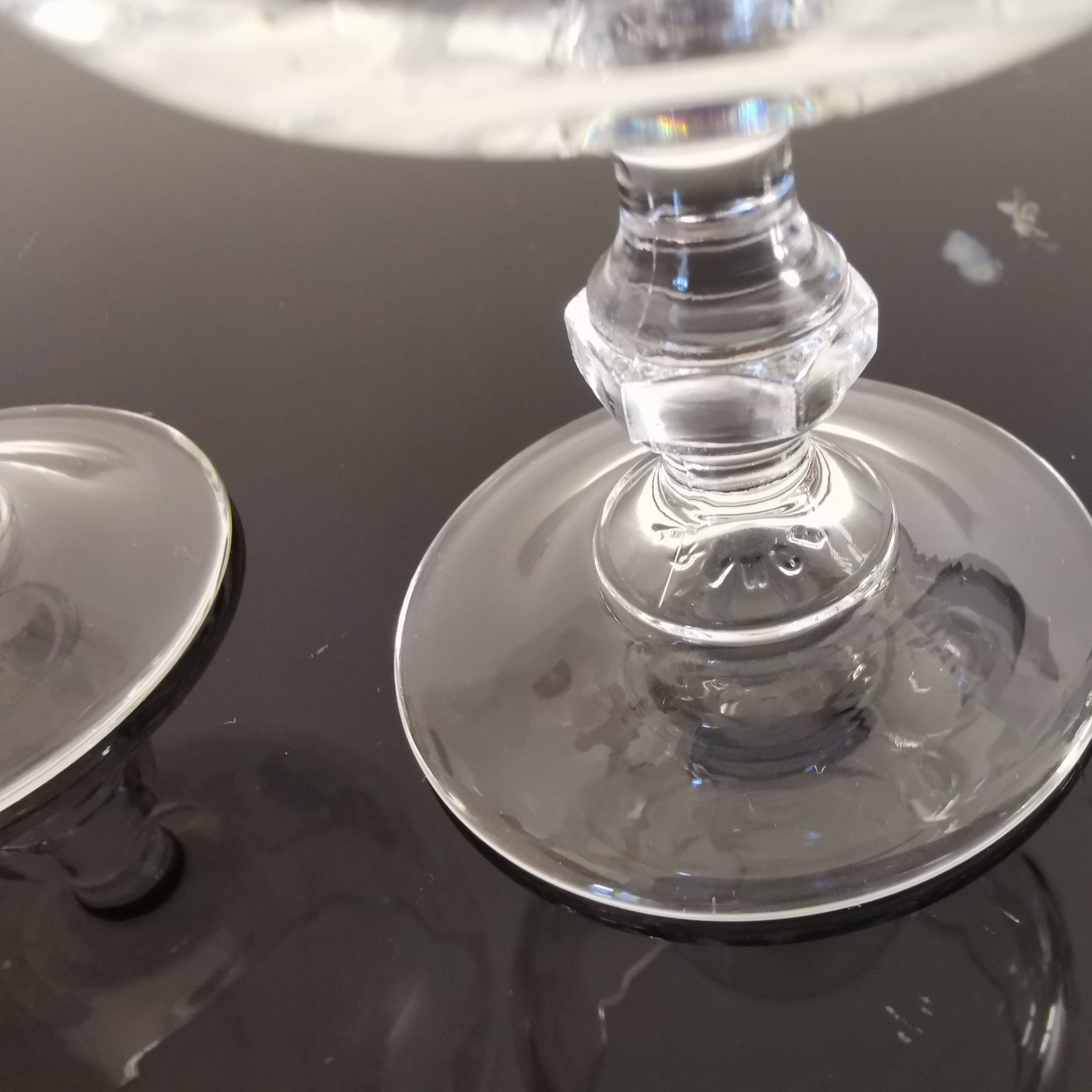 Set of 7 port glasses on crystal legs decorated with grapes and vine branches Luminarc