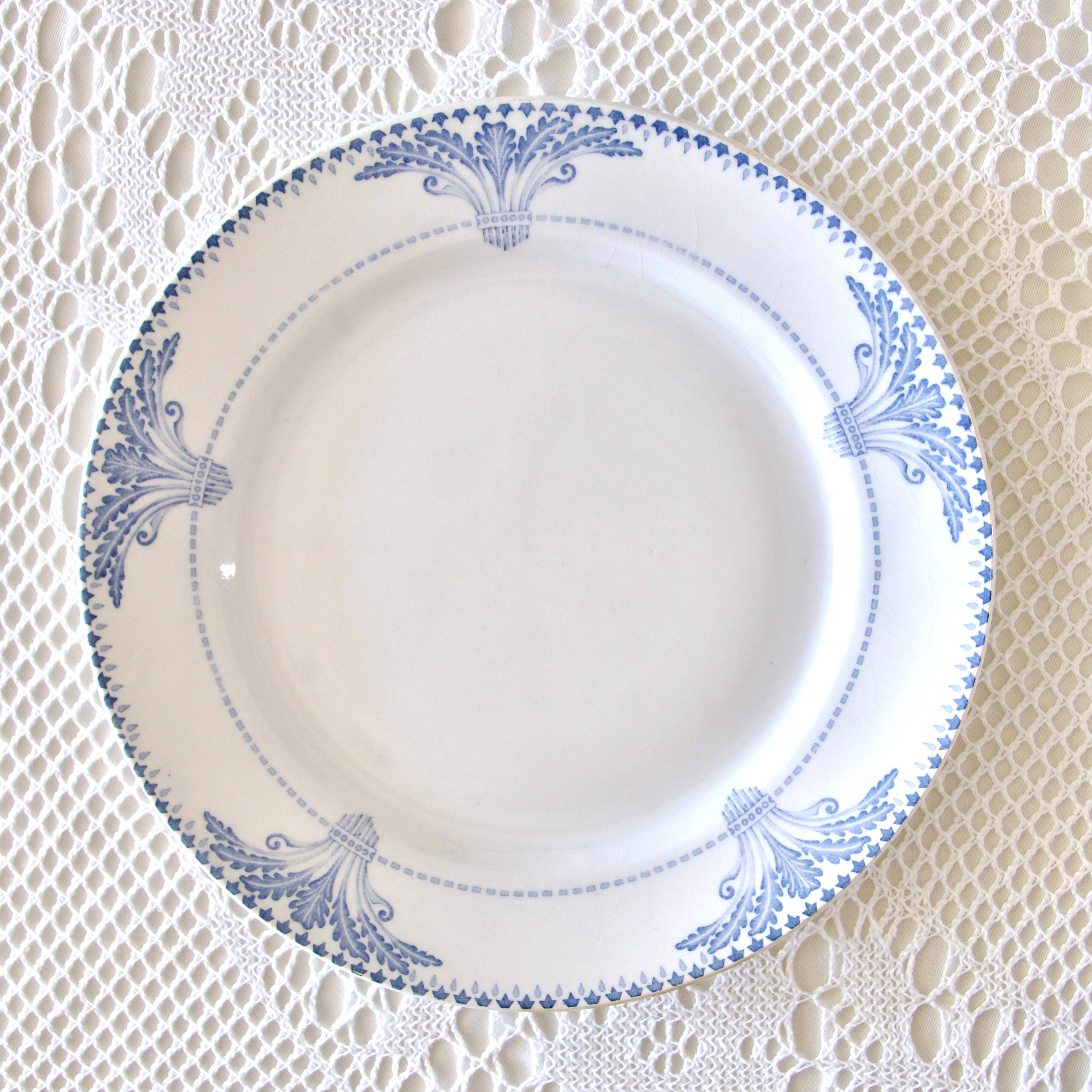 Large 19th century iron earth plates Creil & Montereau "Windsor"