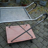 Rolling trolley with removable tray