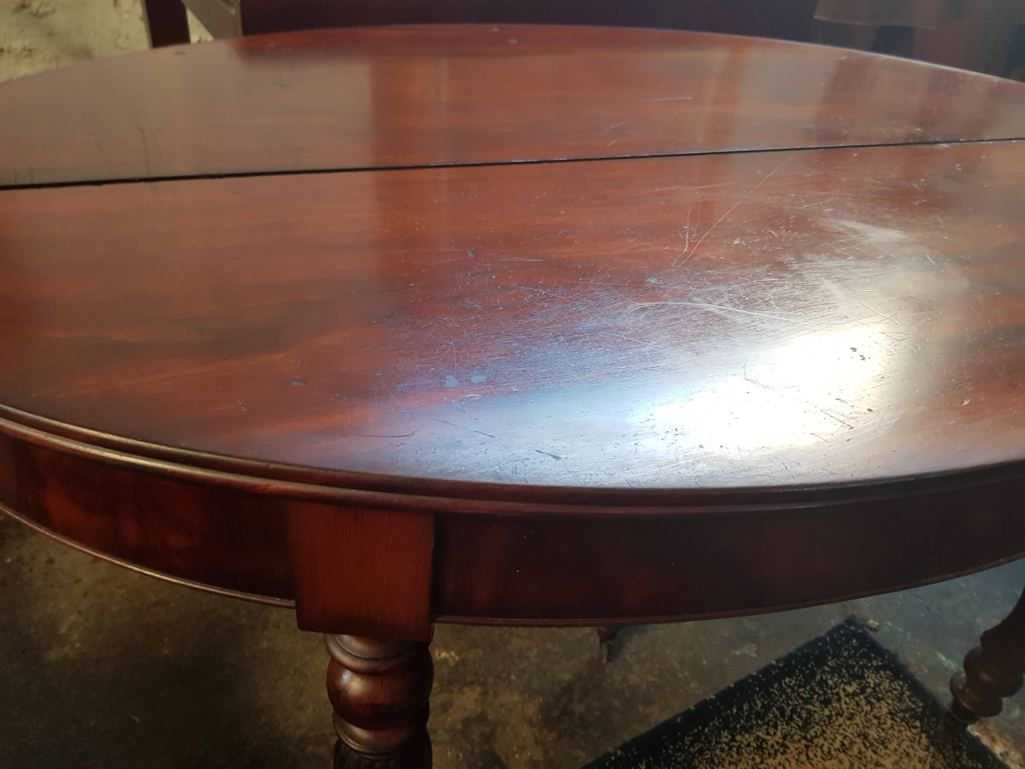 Louis Philippe oval table, 19th