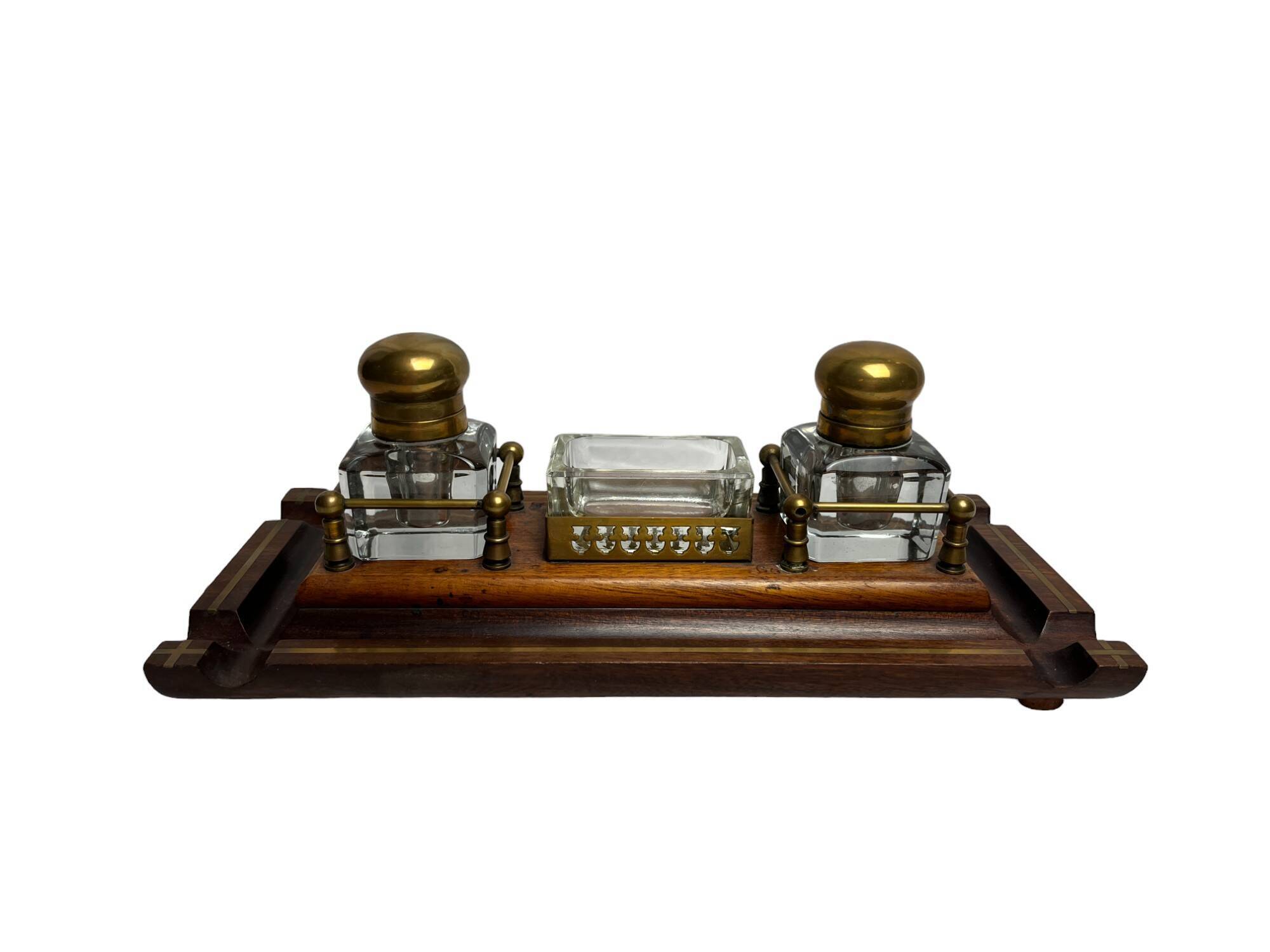 Desk inkwell in molded wood, brass and crystal, late 19th century
