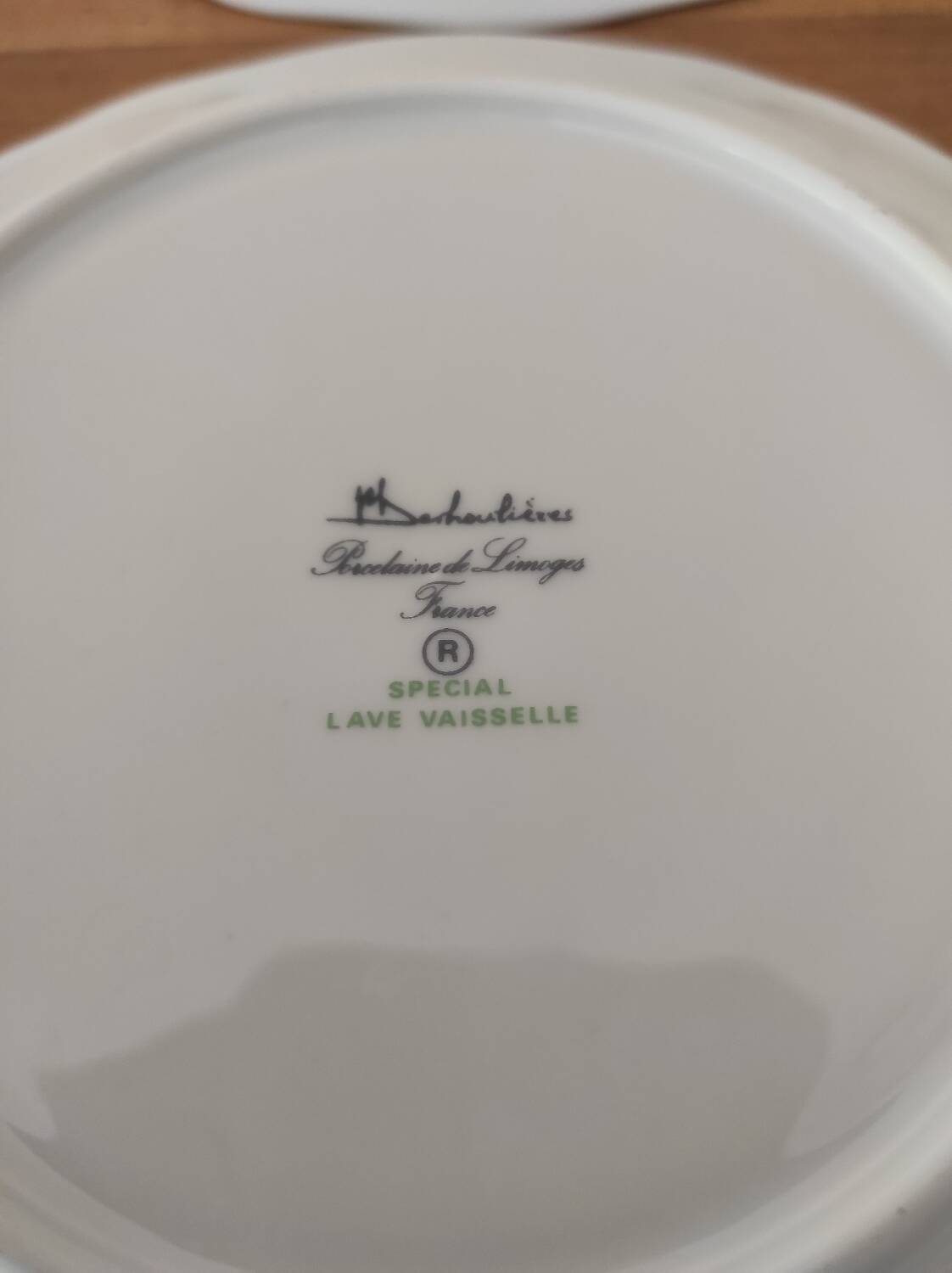 Set of 6 Limoges porcelain dinner plates by Deshoulières