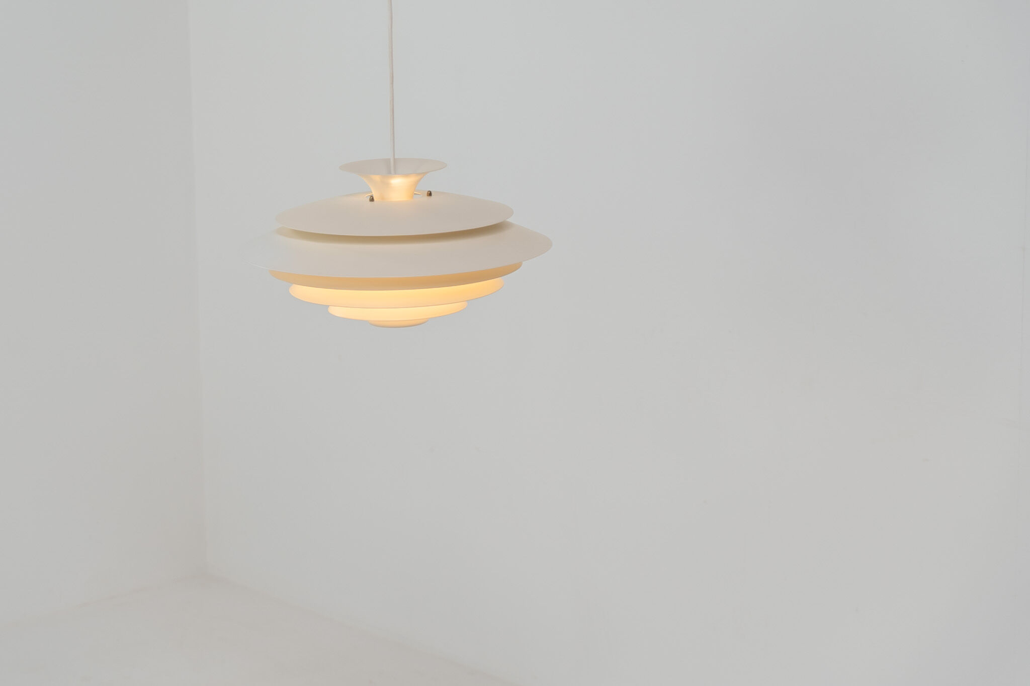 Model 52580 pendant light by Form Light