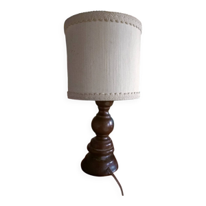 Lampe en bois tourné, - minimaliste