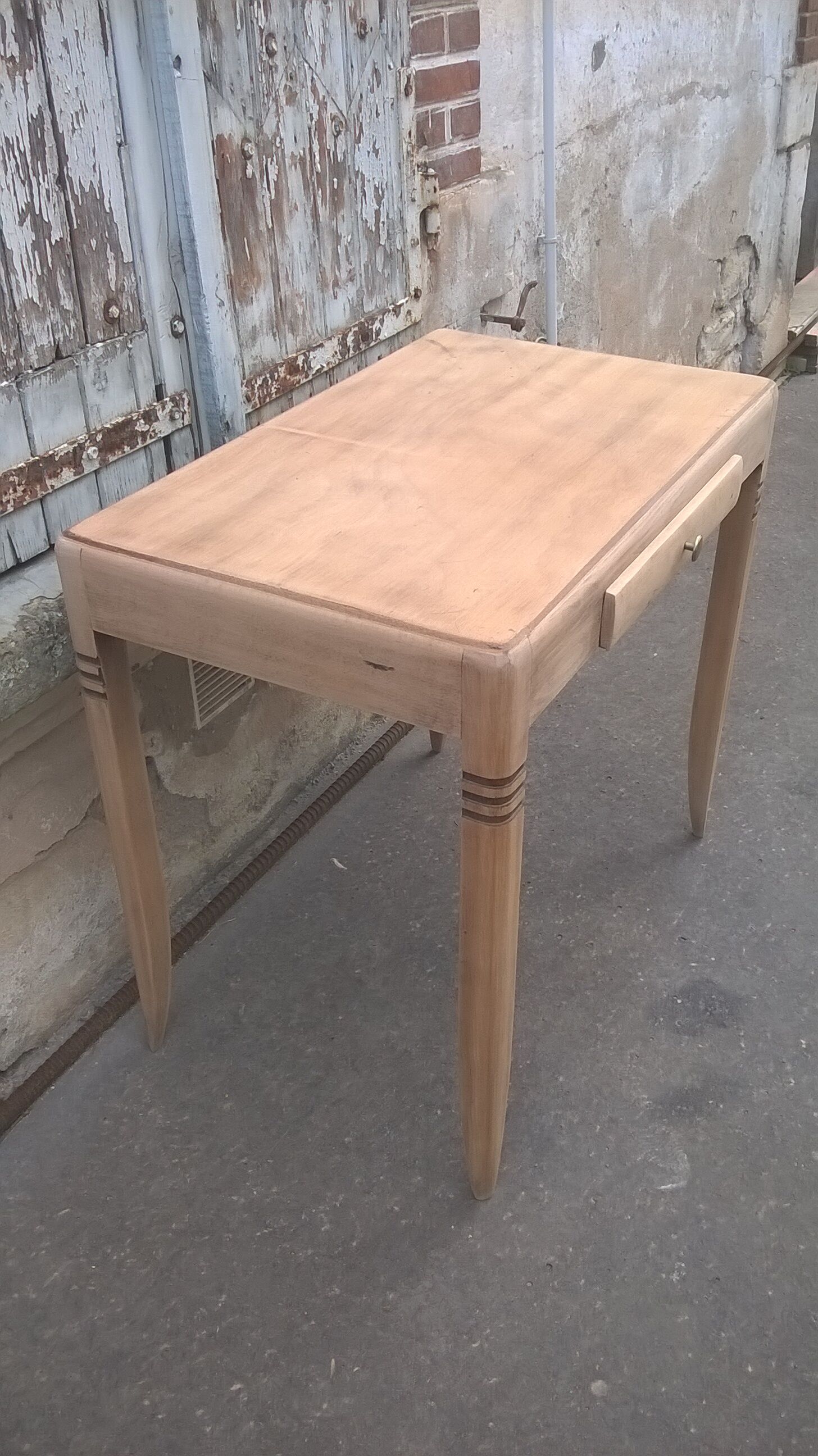 Children's desk year 60