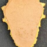 Classic Baroque/Louis XV style mirror. In old gold patinated wood. Palmette/Scroll/Blazon motif decor. Dim 46 x 27 cm