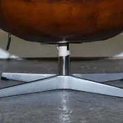 Chaise Egg Vintage Teintée à la Main en Brun Whisky