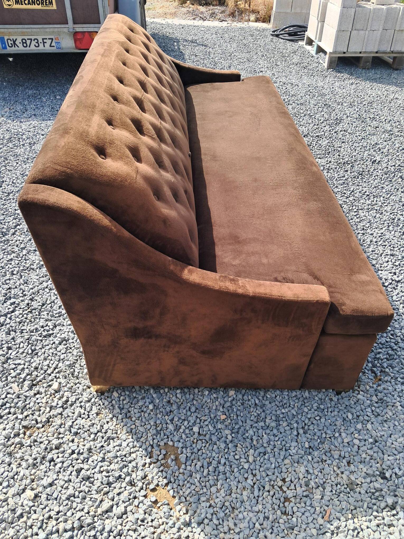 Chesterfield convertible sofa