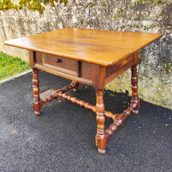 Ancienne table Suisse en noyer massif -XIX è siècle