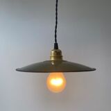 Industrial enamel pendant lamp