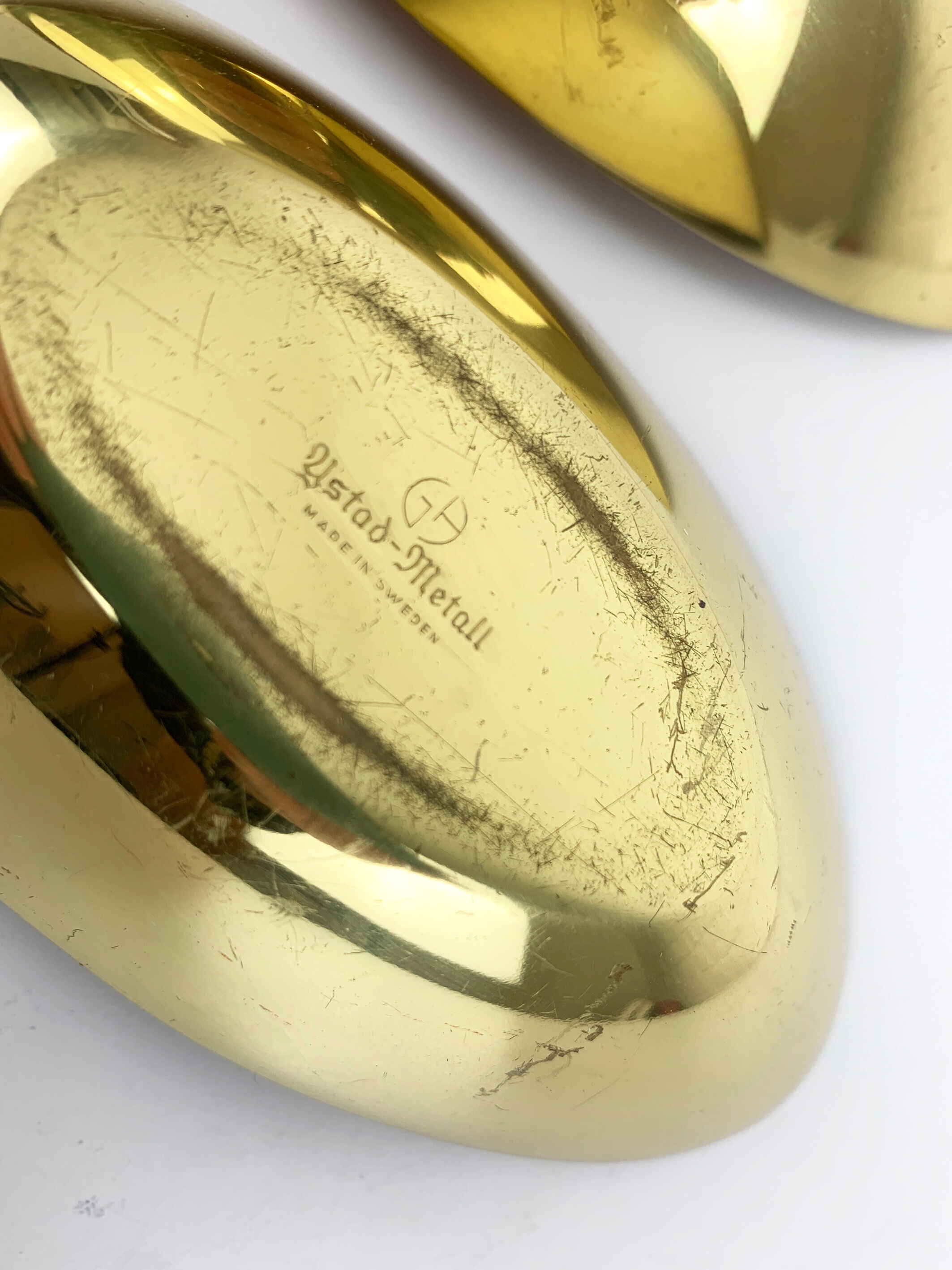 Pair of Scandinavian brass cups or bowls Ystad Metall, design Gunnar Ander, Sweden