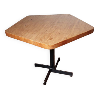 Table pentagonale "les Arcs " 1972