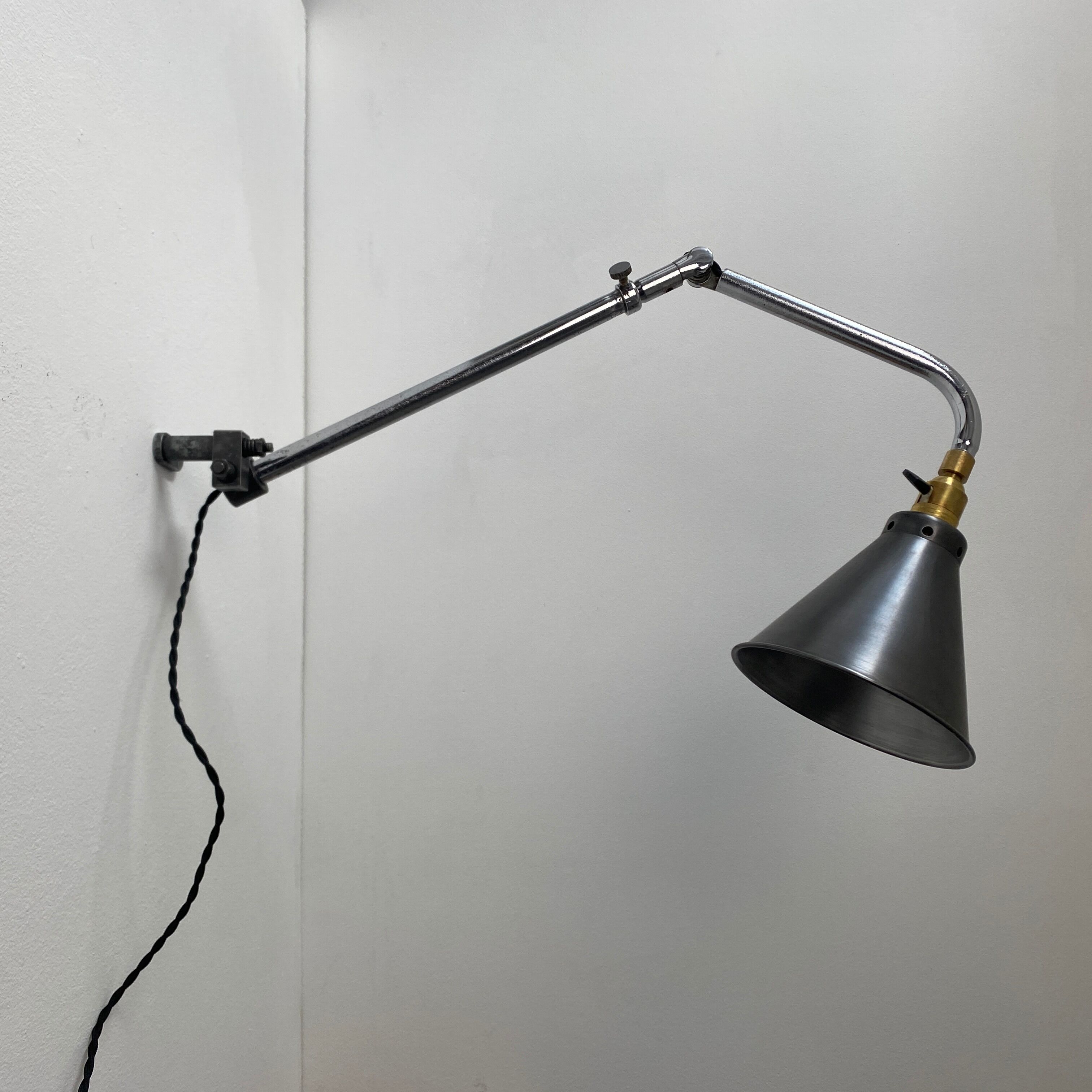 Old industrial wall lamp Ki e klair