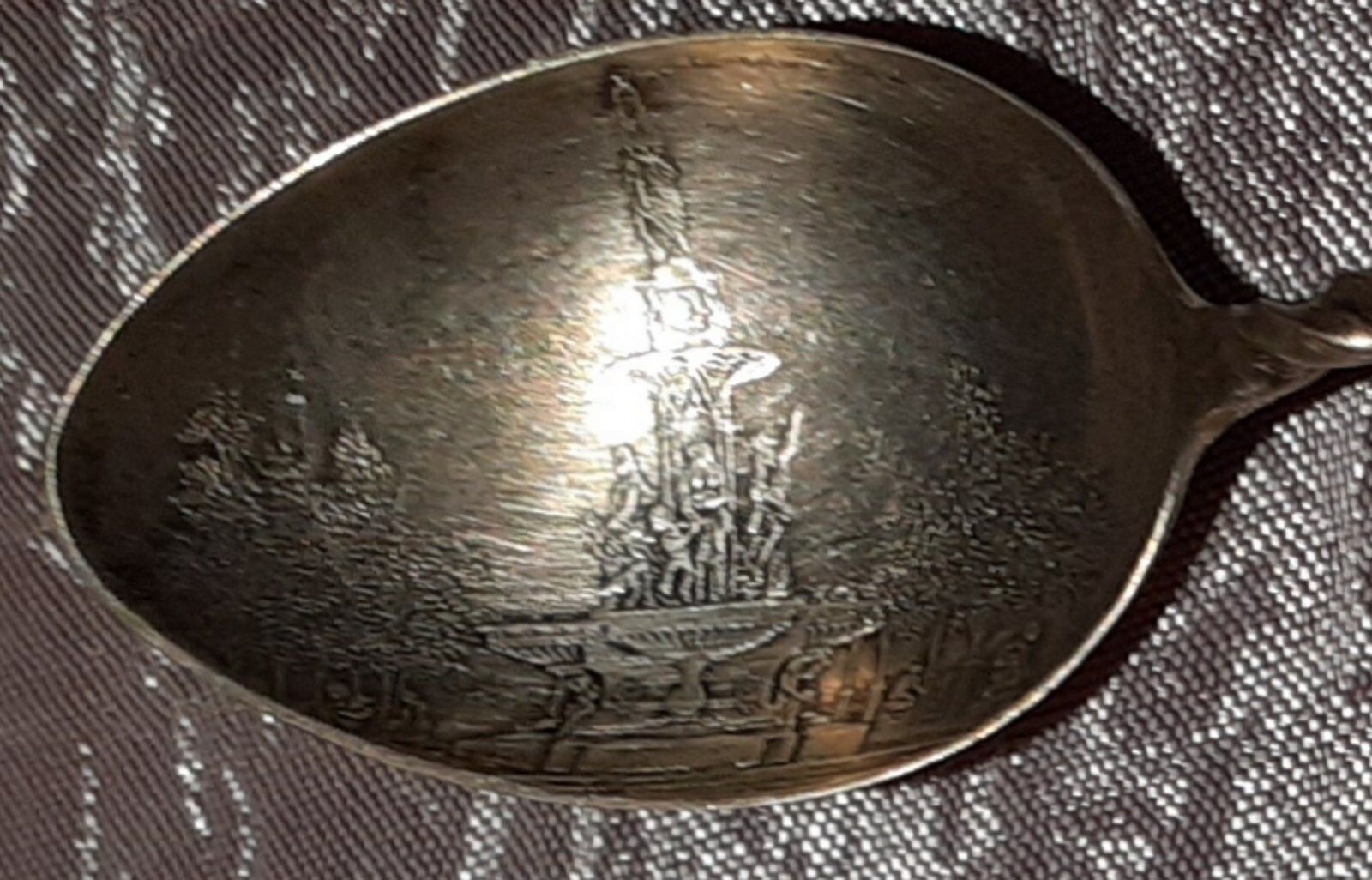 4 Silver teaspoons