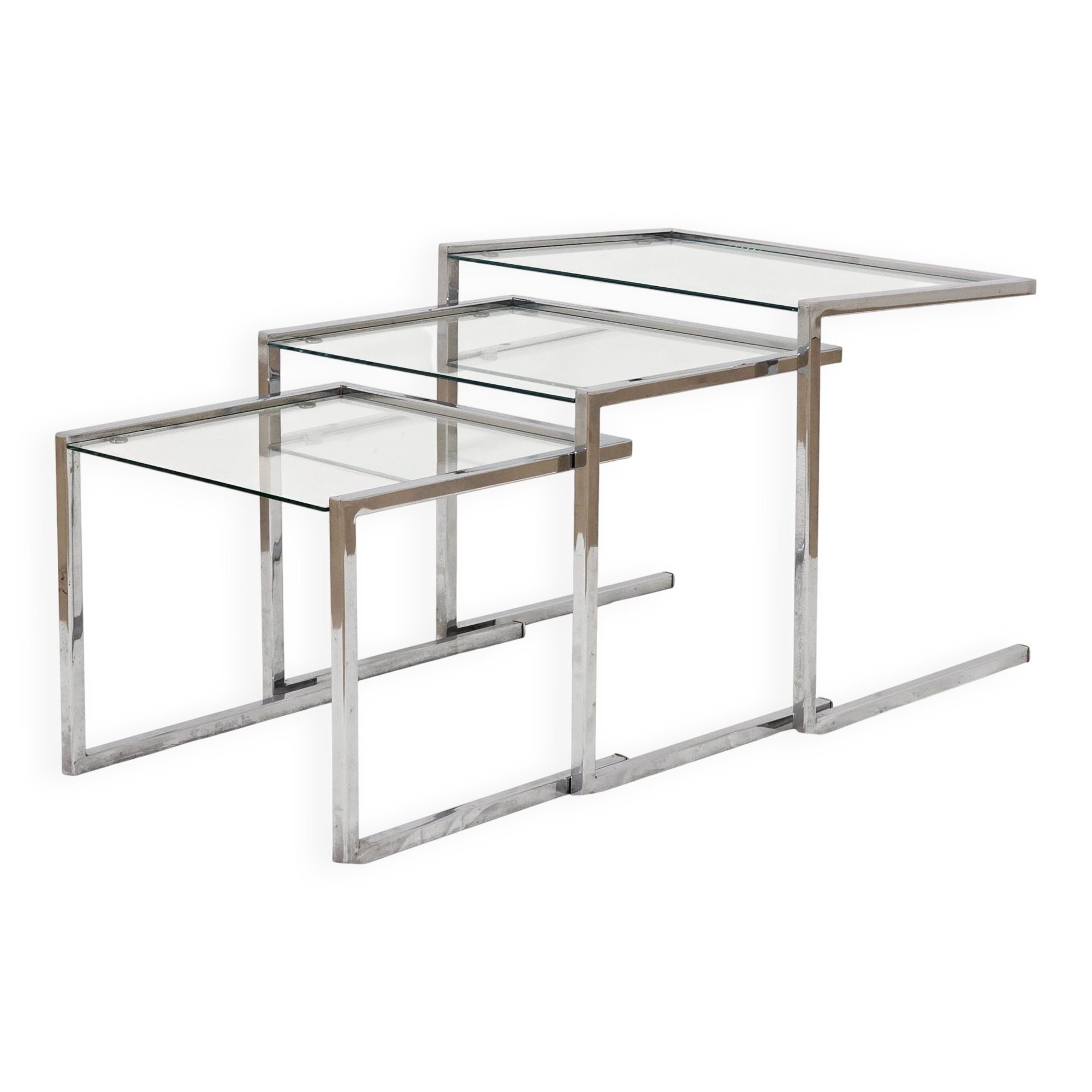 Nesting tables in chrome – 1970s design