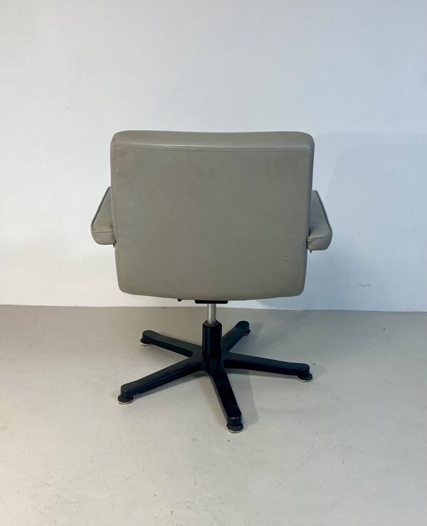 Fauteuil visiteur mobilier international cuir Gris 2000