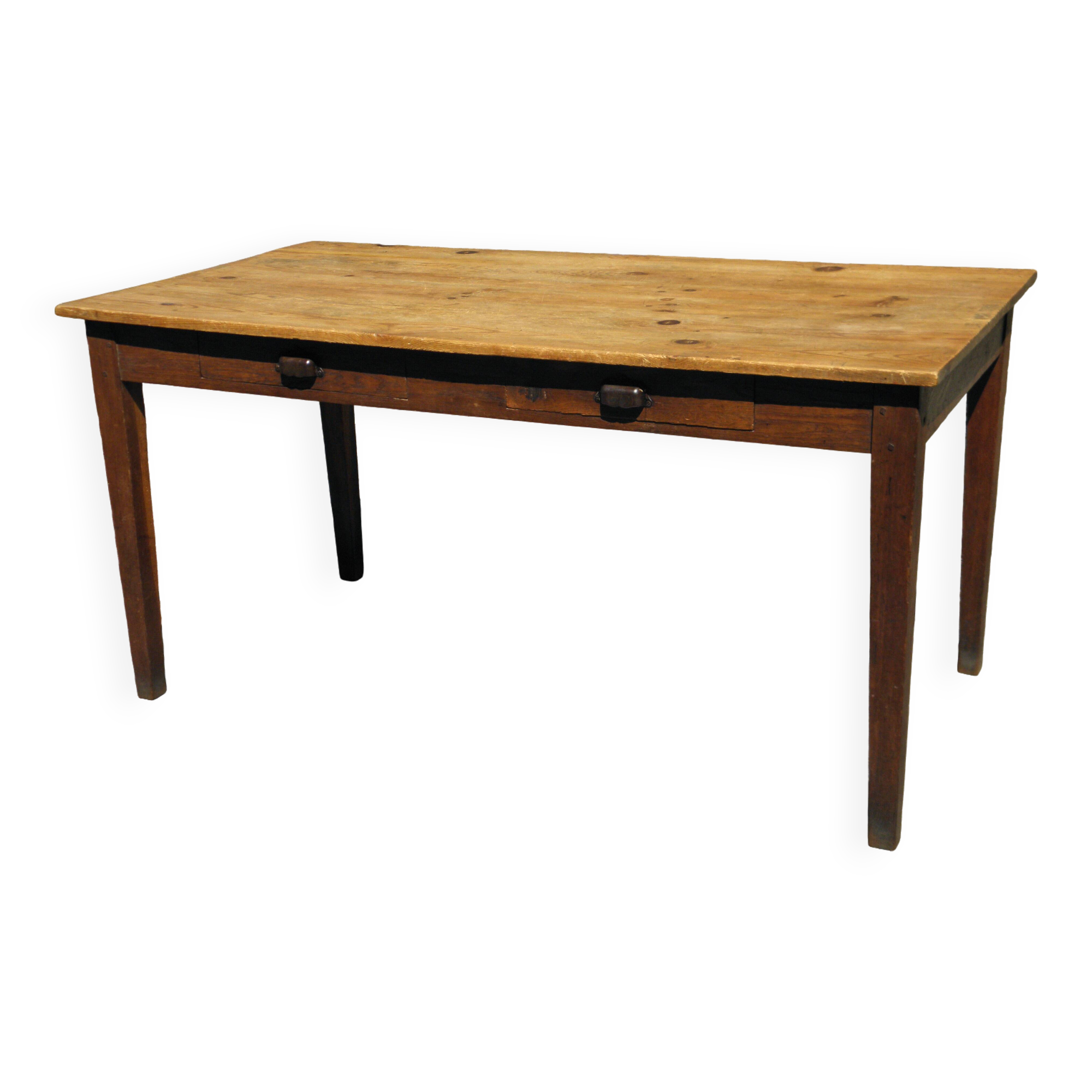 Farmhouse table with 2 drawers