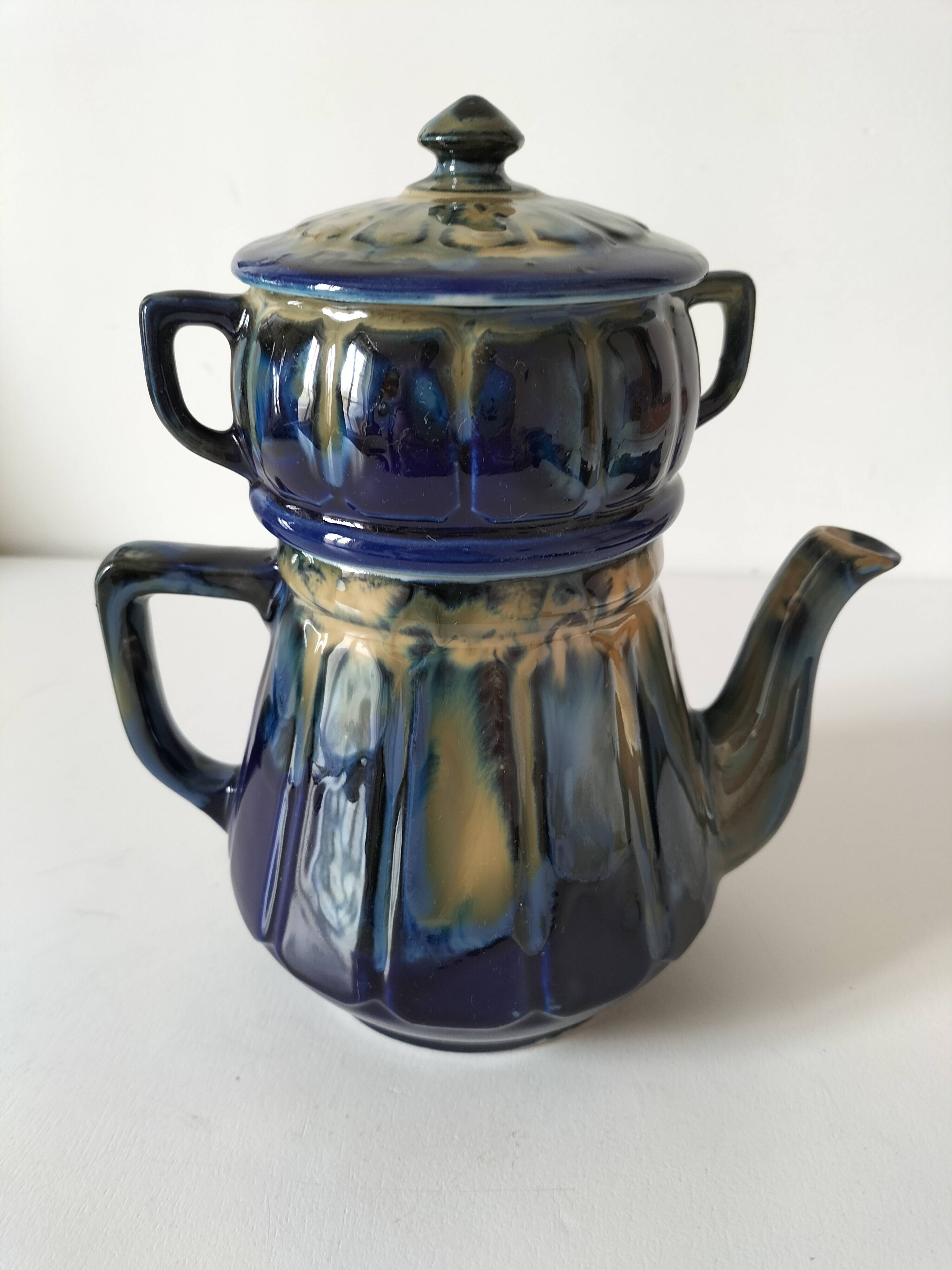 Midnight blue and flamed beige enameled ceramic filter coffee maker