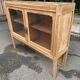 Vitrine vaisselier vintage en bois massif art déco 1950