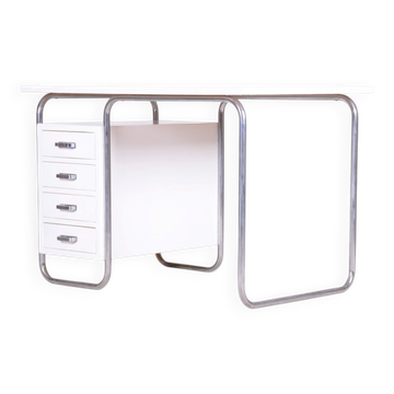 White Tubular Bauhaus Writing Desk in Chrome-Plated Steel to the High Gloss attributed to Robert Slezak, Czech, 1930s