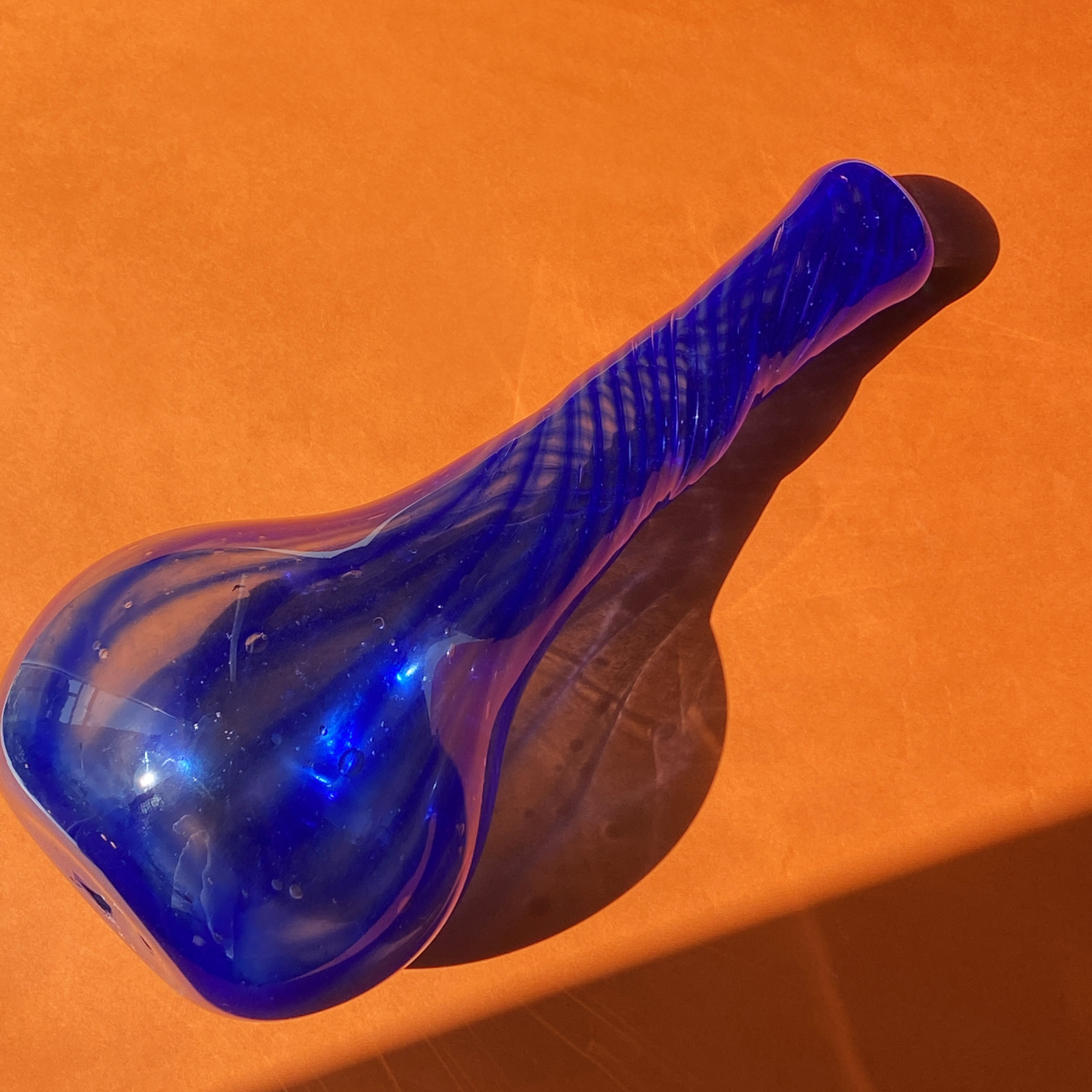 Soliflore vase in blue blown glass