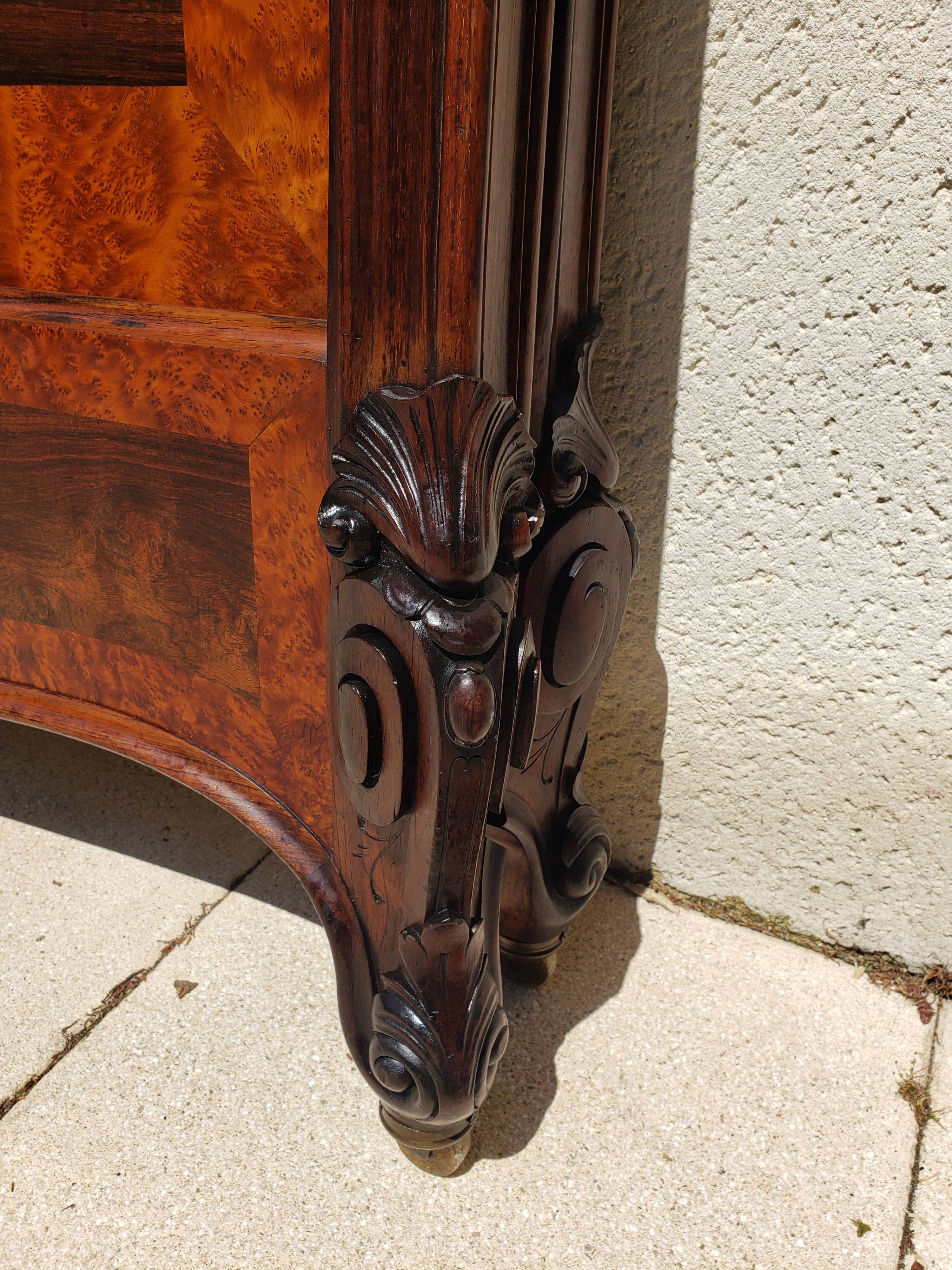Bed in solid walnut and very old walnut burl
