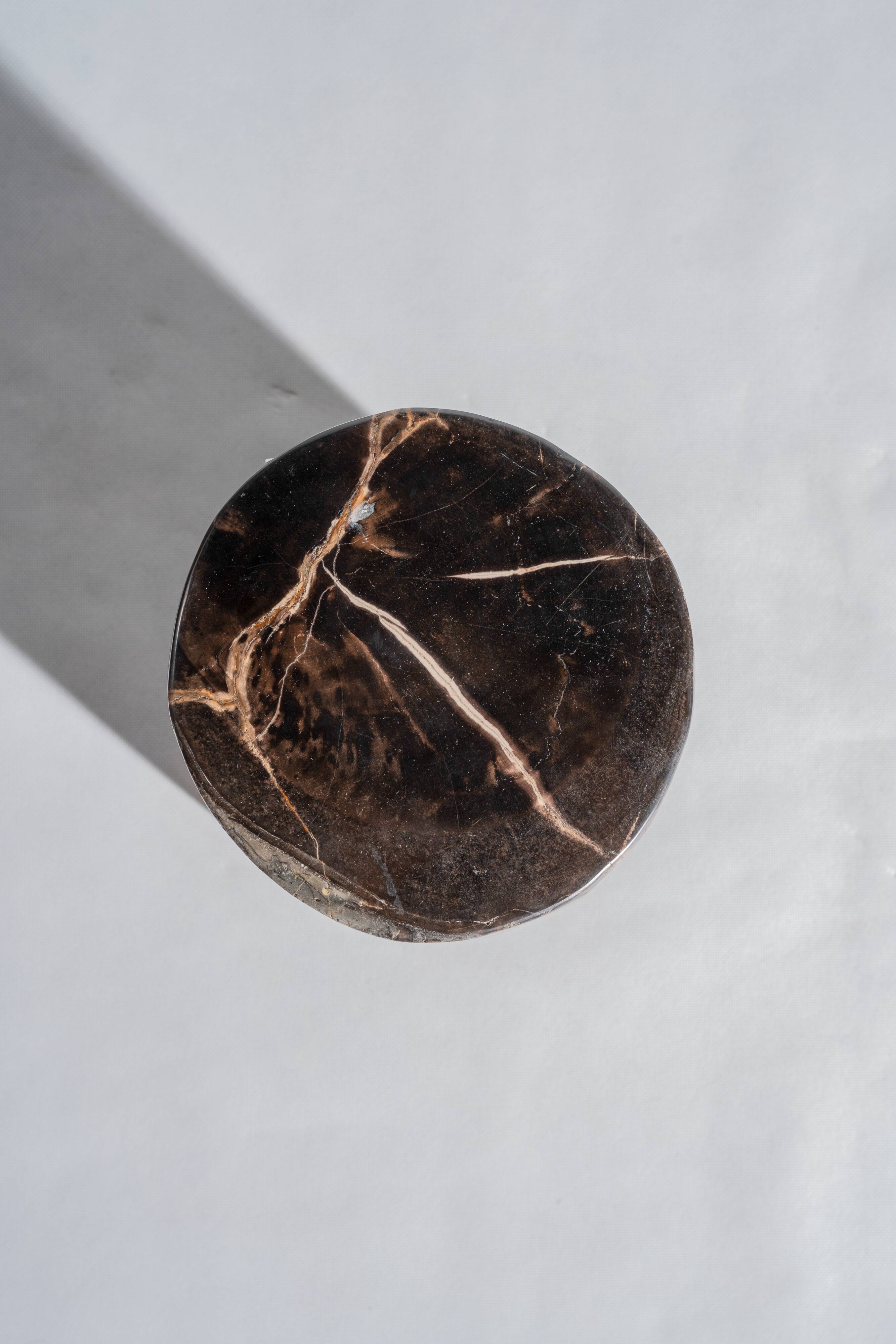 Side table in black petrified wood with light streaks h: 27,5cm d:18,5cm