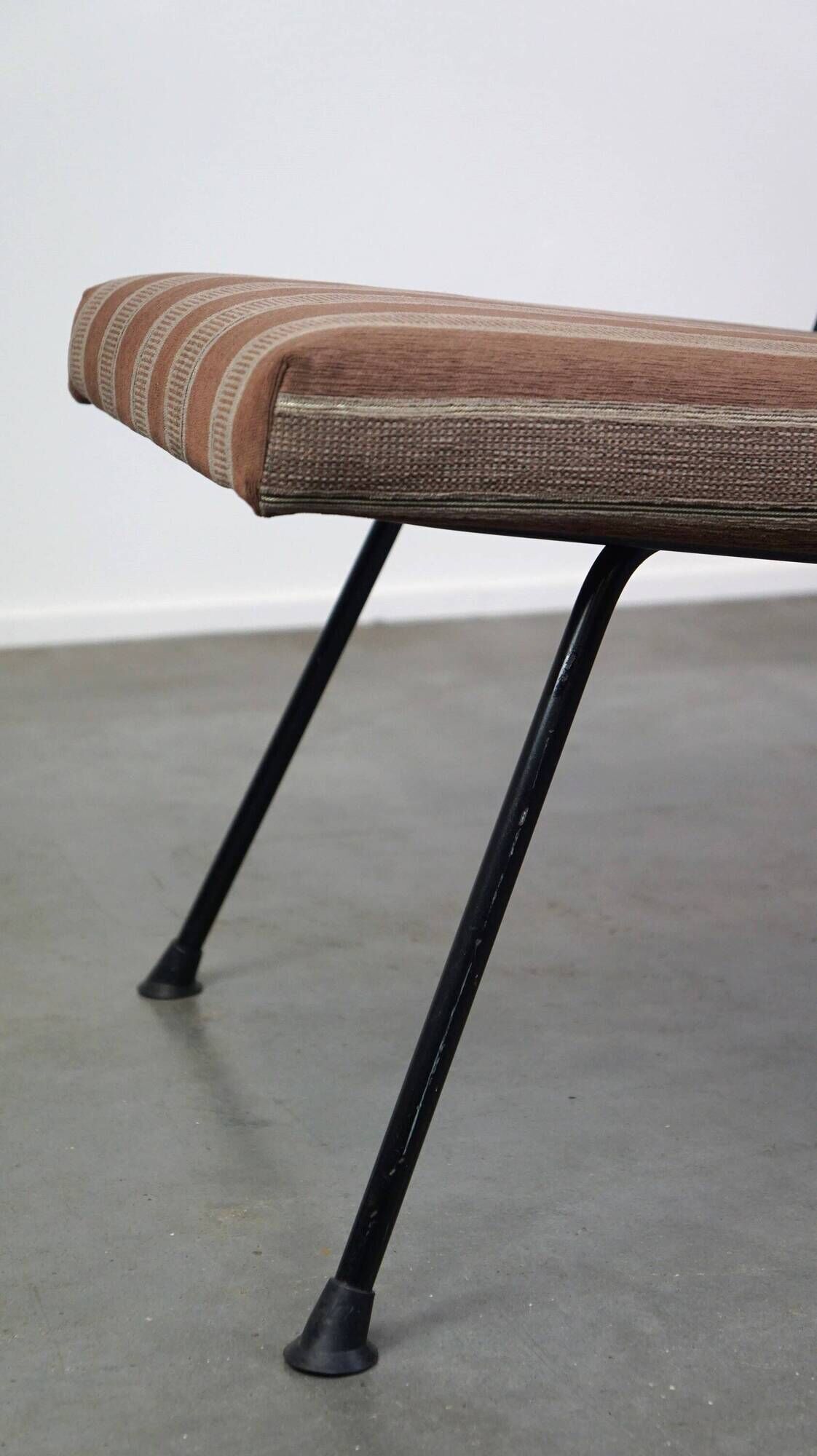 Vintage 50s/60s design armchair with high backrest, model 1410 by Gispen
