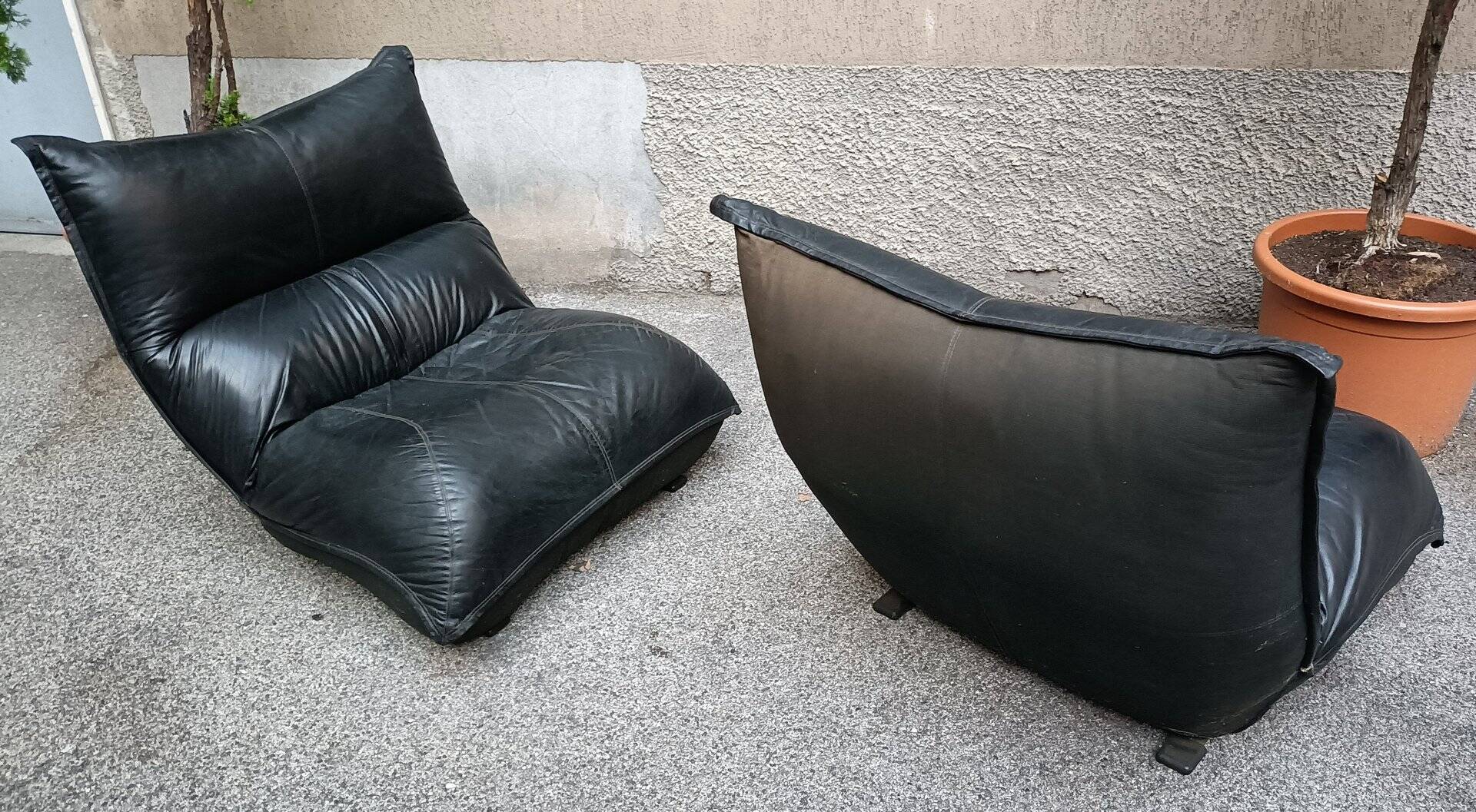 Zinzolo Armchairs in Black Leather by Vittorio Varo for Plan, 1970s, Set of 2