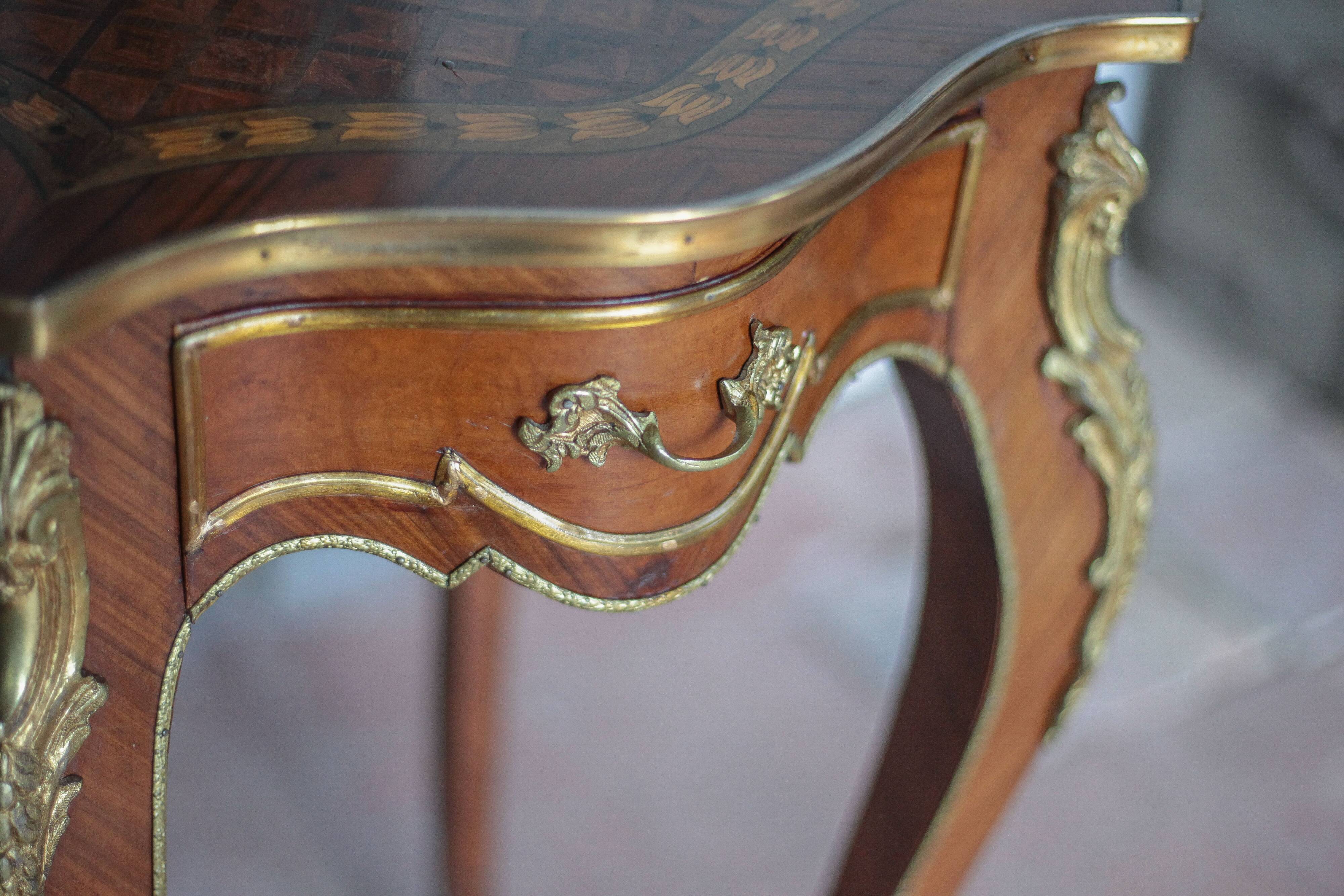 Wooden bedside table with marquetry and bronze, side table with curved legs