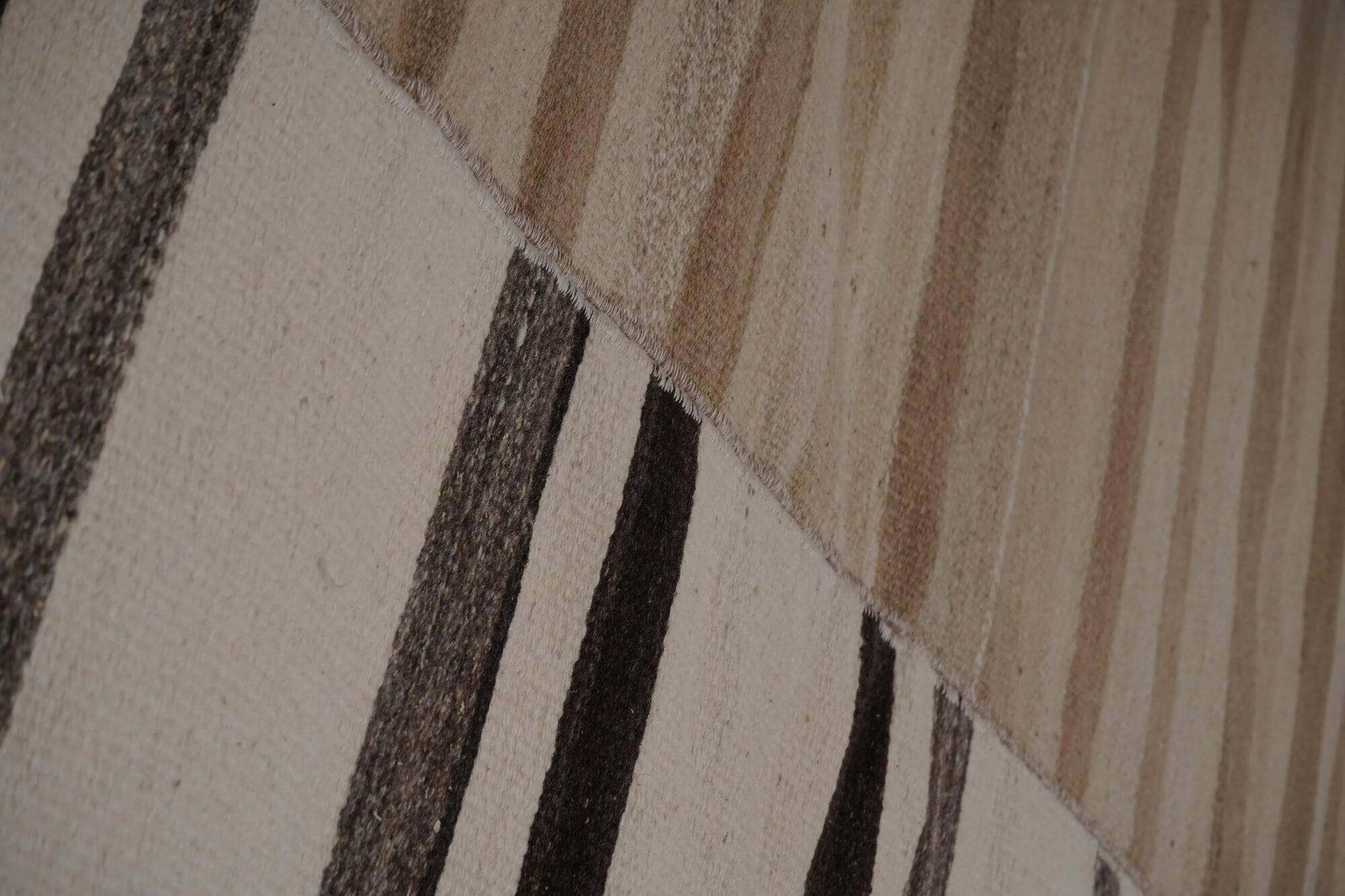 Vintage Turkish kilim handwoven 279x310 cm