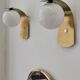 Appliques opaline et laiton vintage