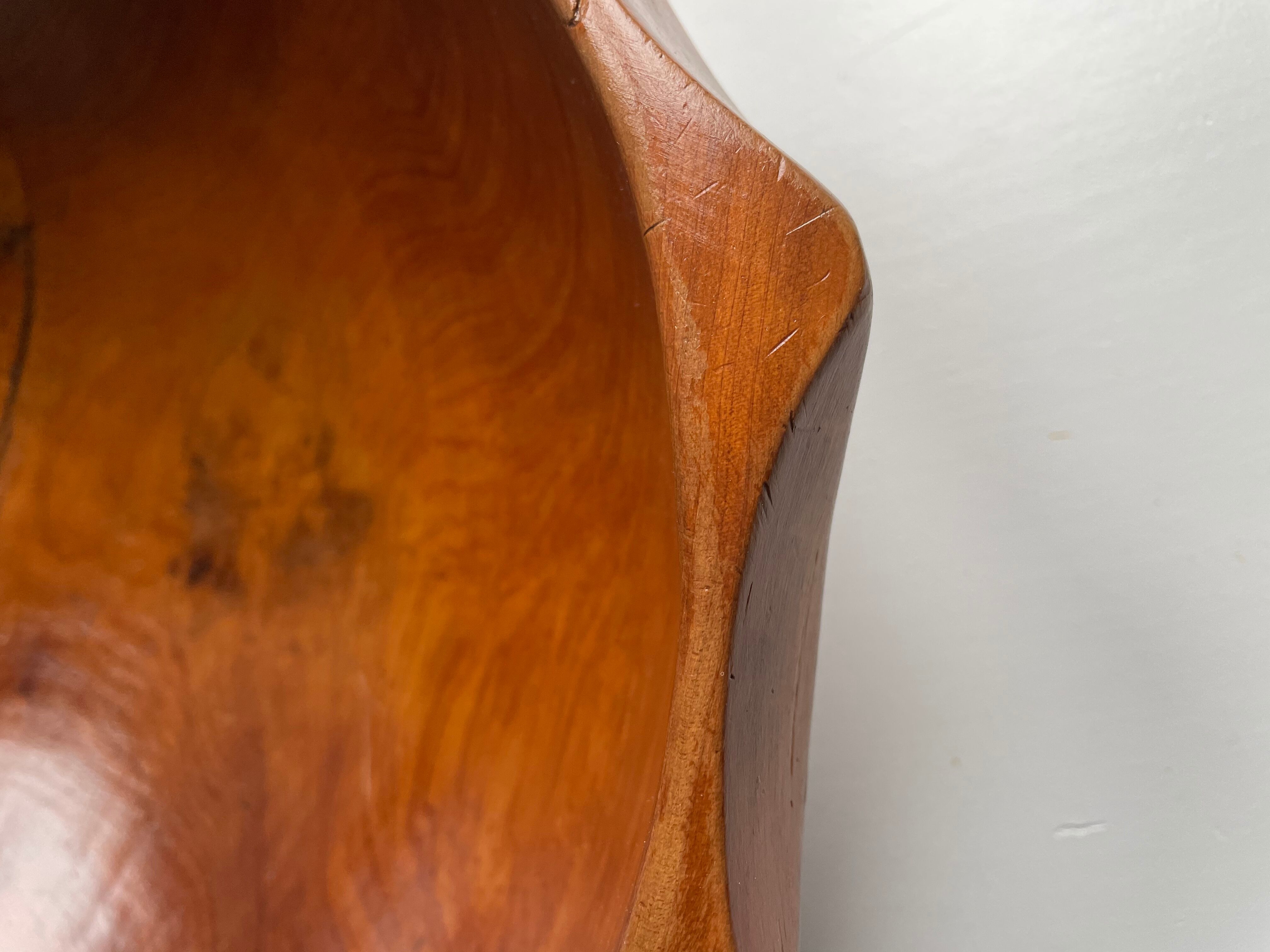 Coupe à fruits en bois biseauté