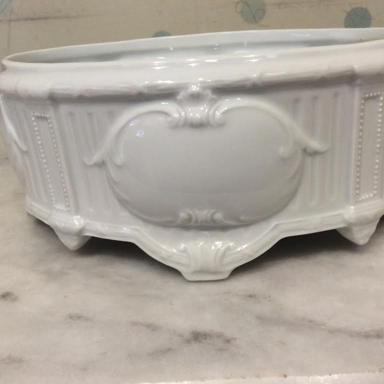 Jardinière ovale en Faïence blanche